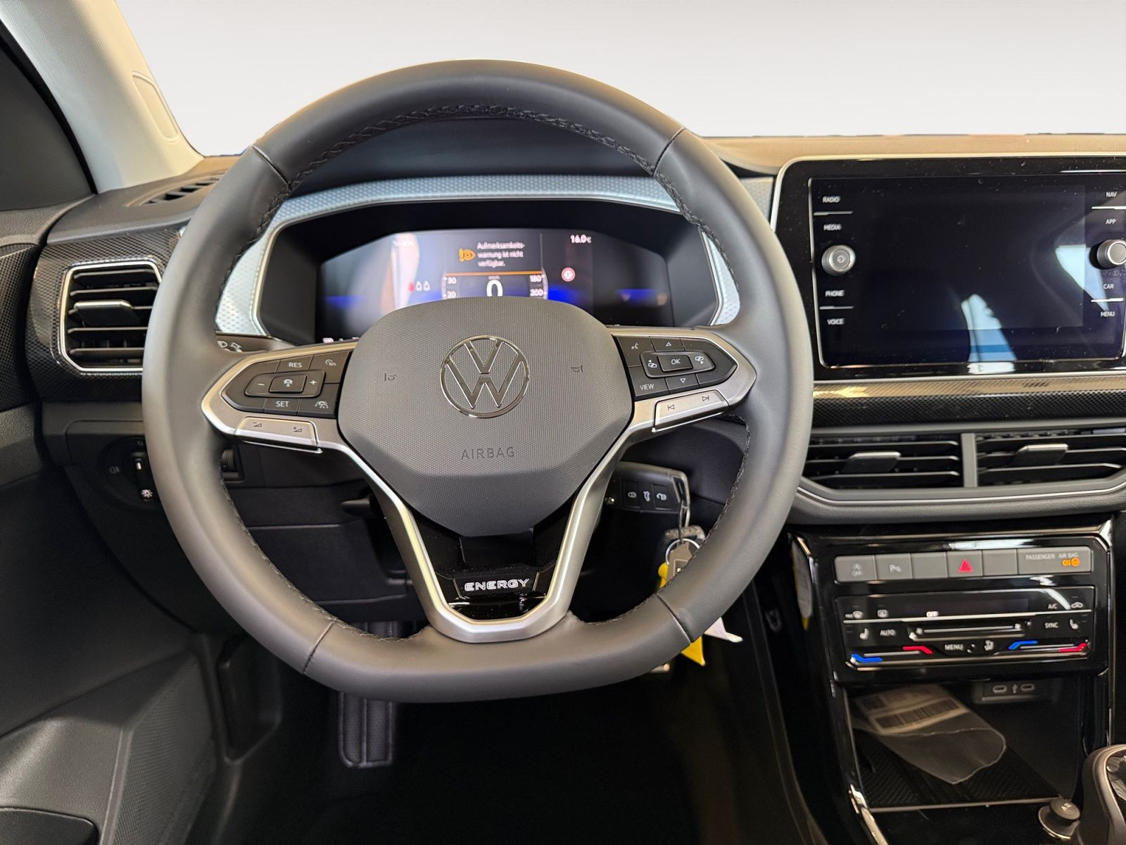 Volkswagen - T-Cross_13