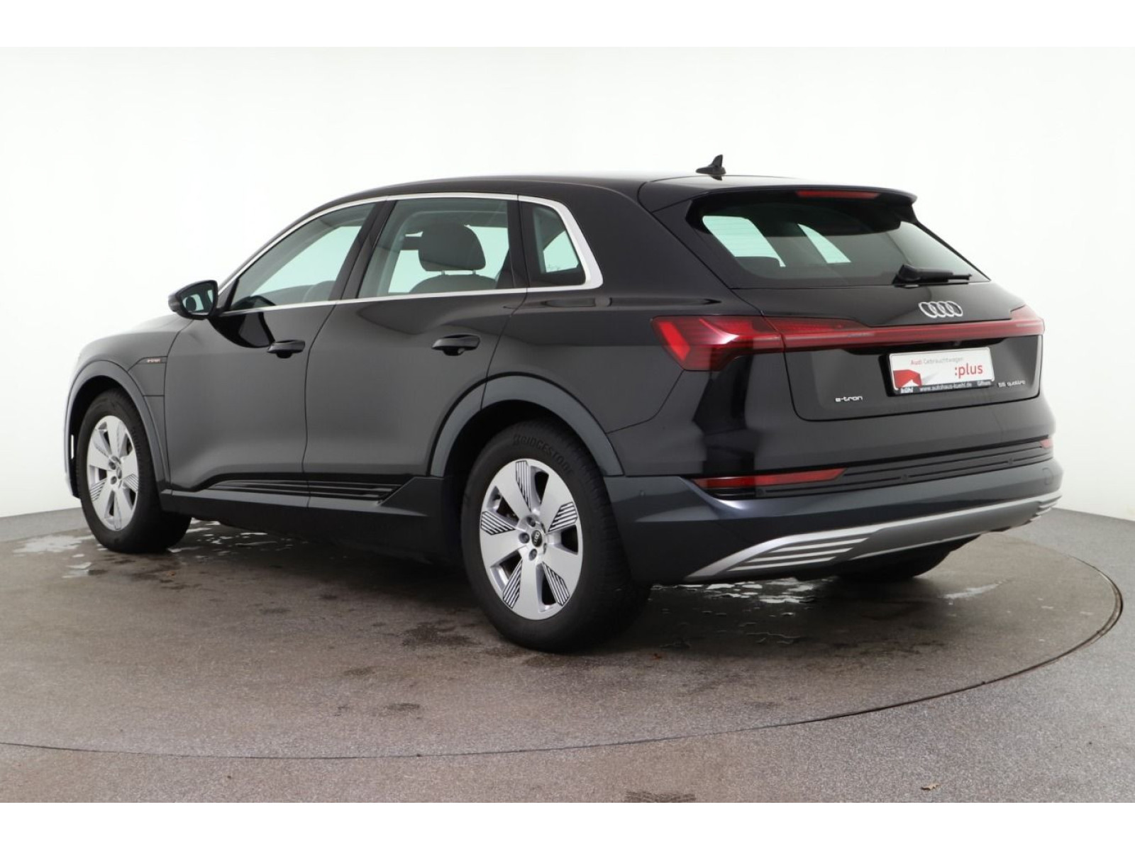 diagonalansicht-hinten-aussen