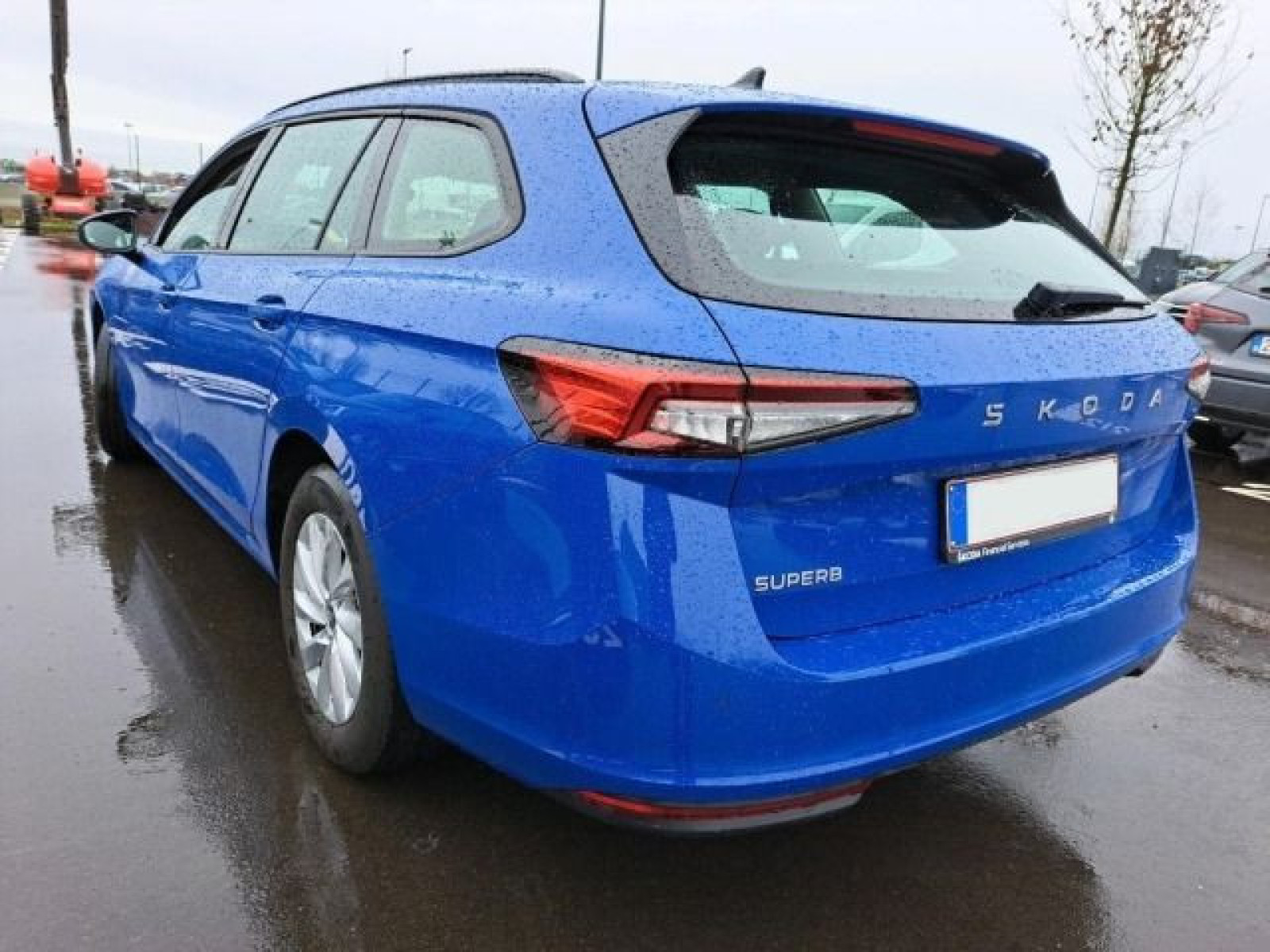 diagonalansicht-hinten-aussen