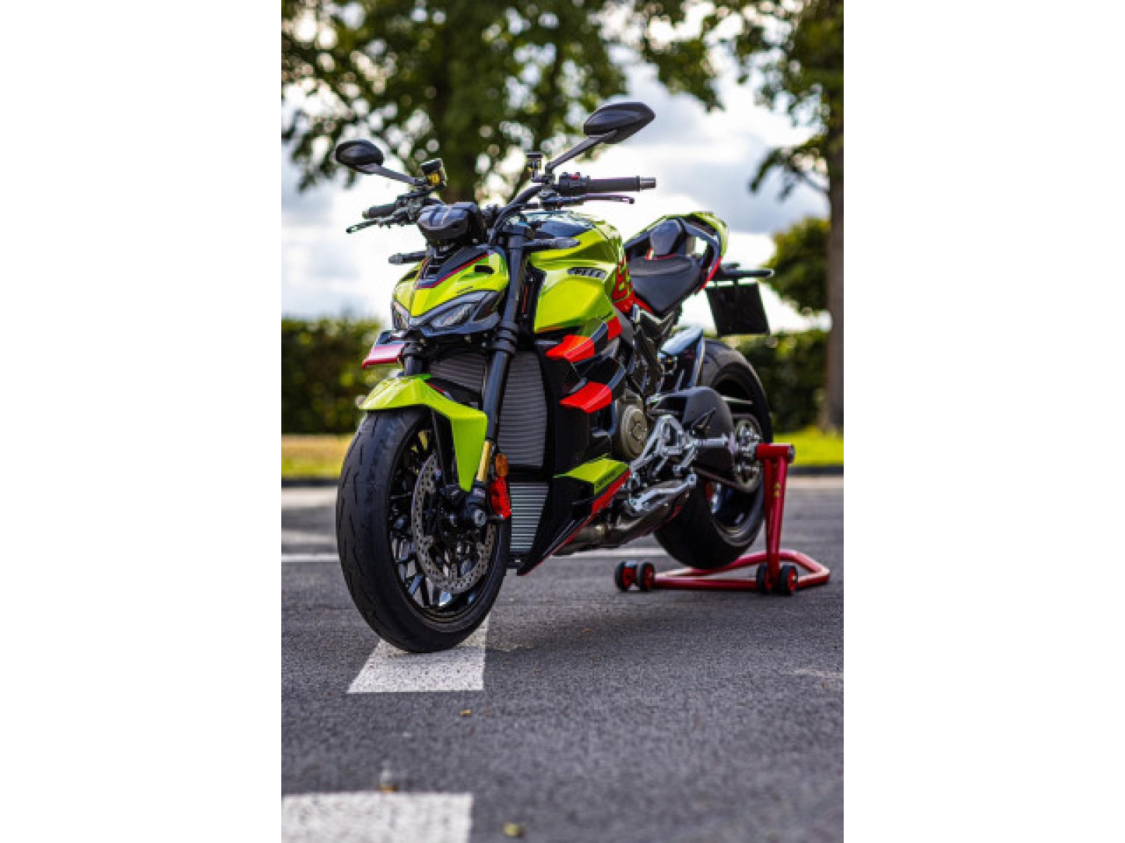 Ducati - Streetfighter V4_3