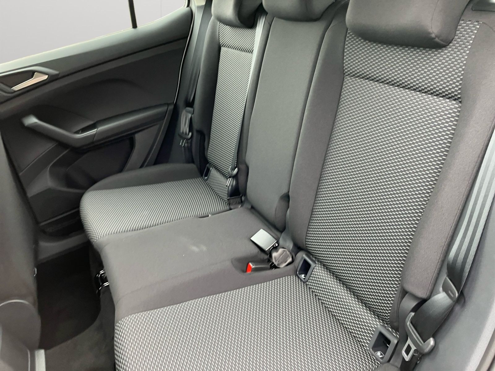 Volkswagen - T-Cross_13