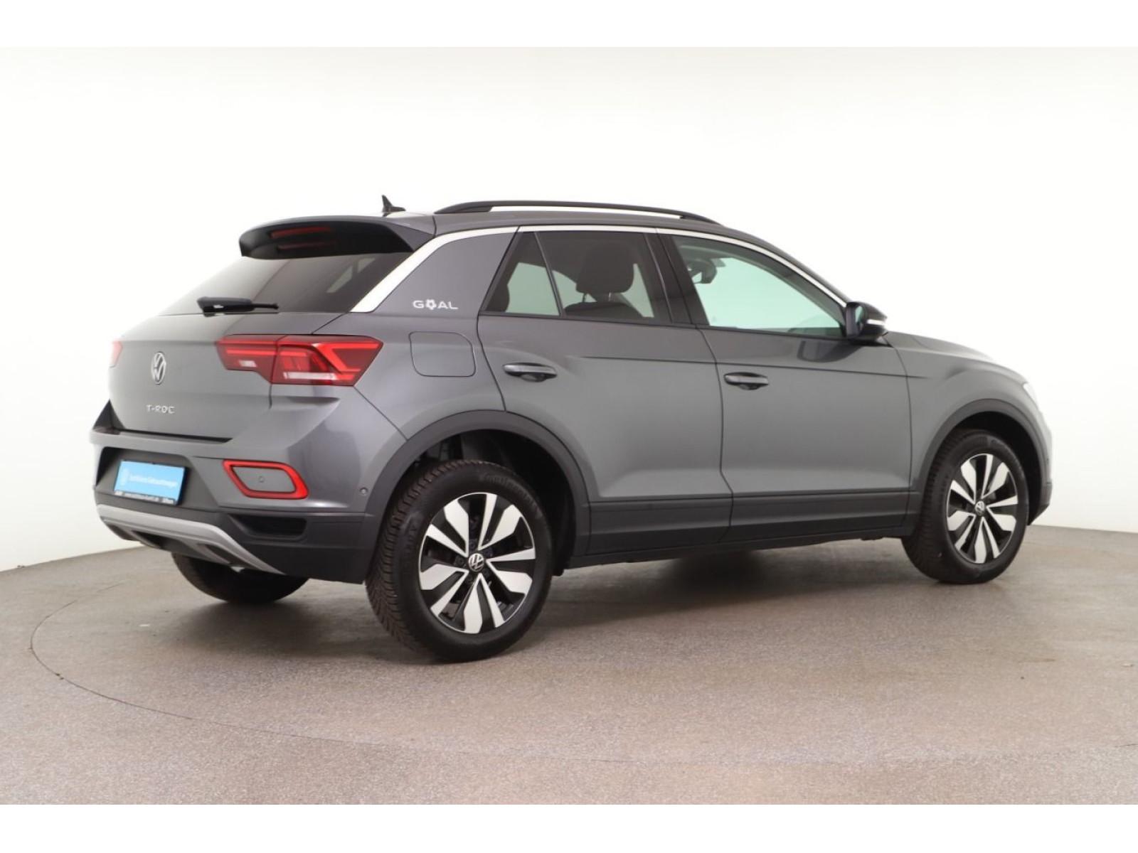 Volkswagen - T-Roc_2