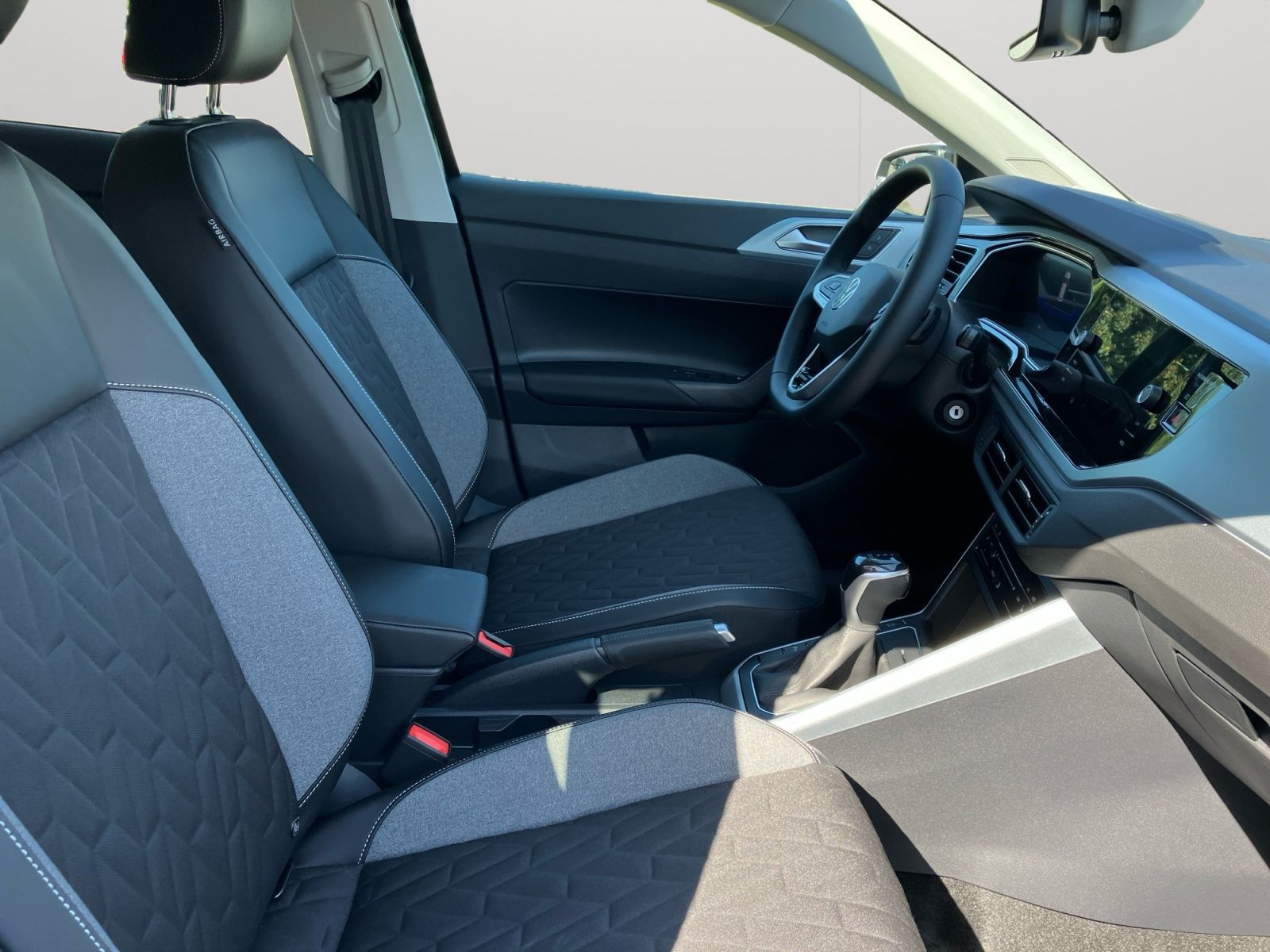 Volkswagen - Polo_16