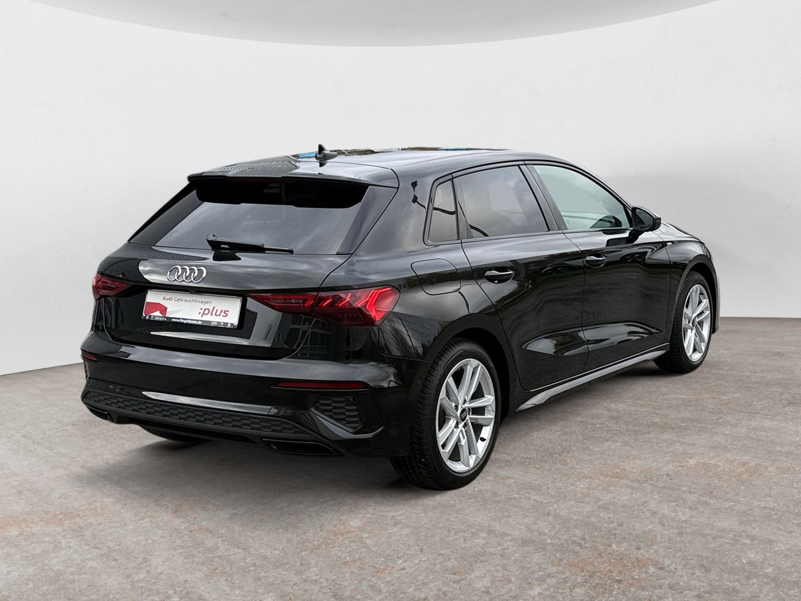 diagonalansicht-hinten-aussen