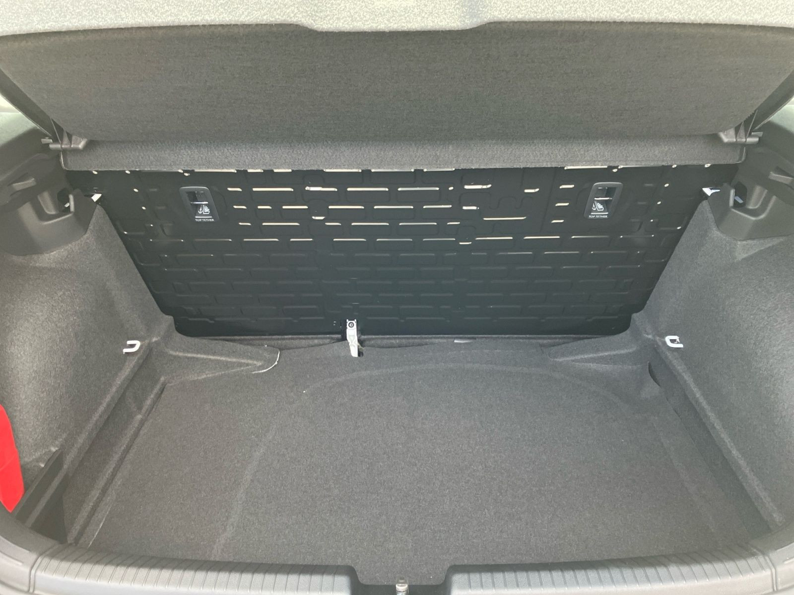 Volkswagen - Polo_17