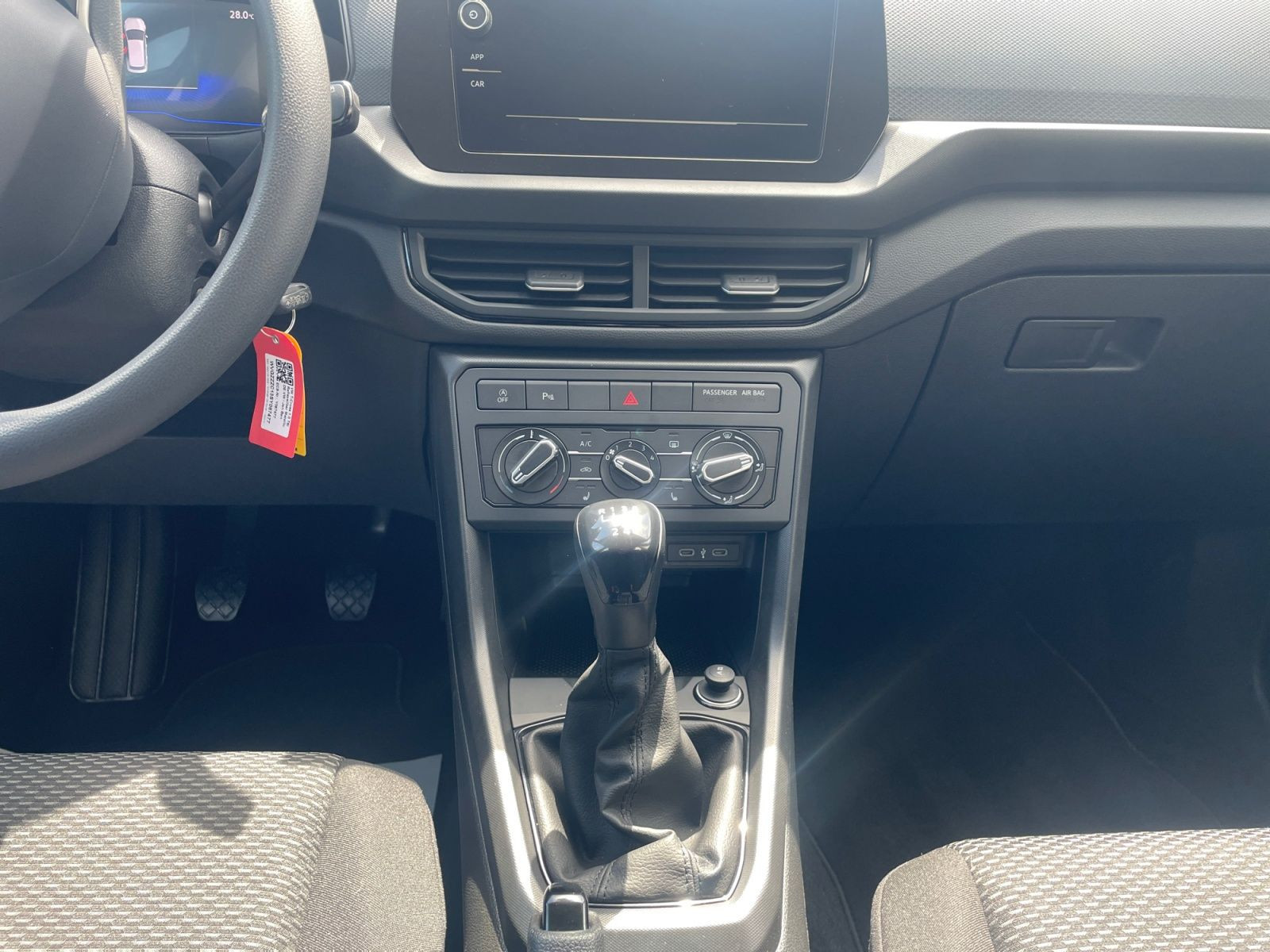 Volkswagen - T-Cross_14