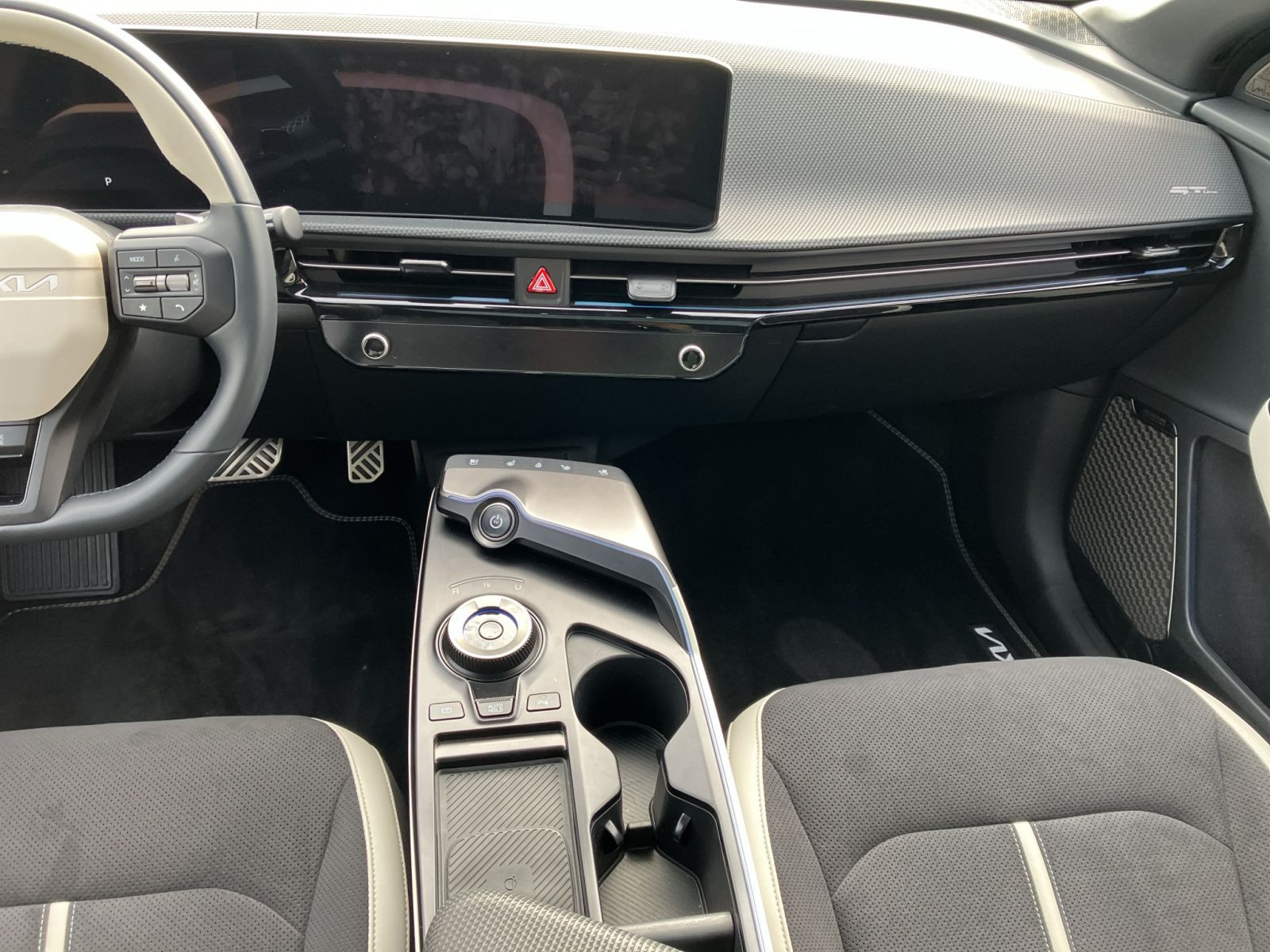 Kia - EV6_14