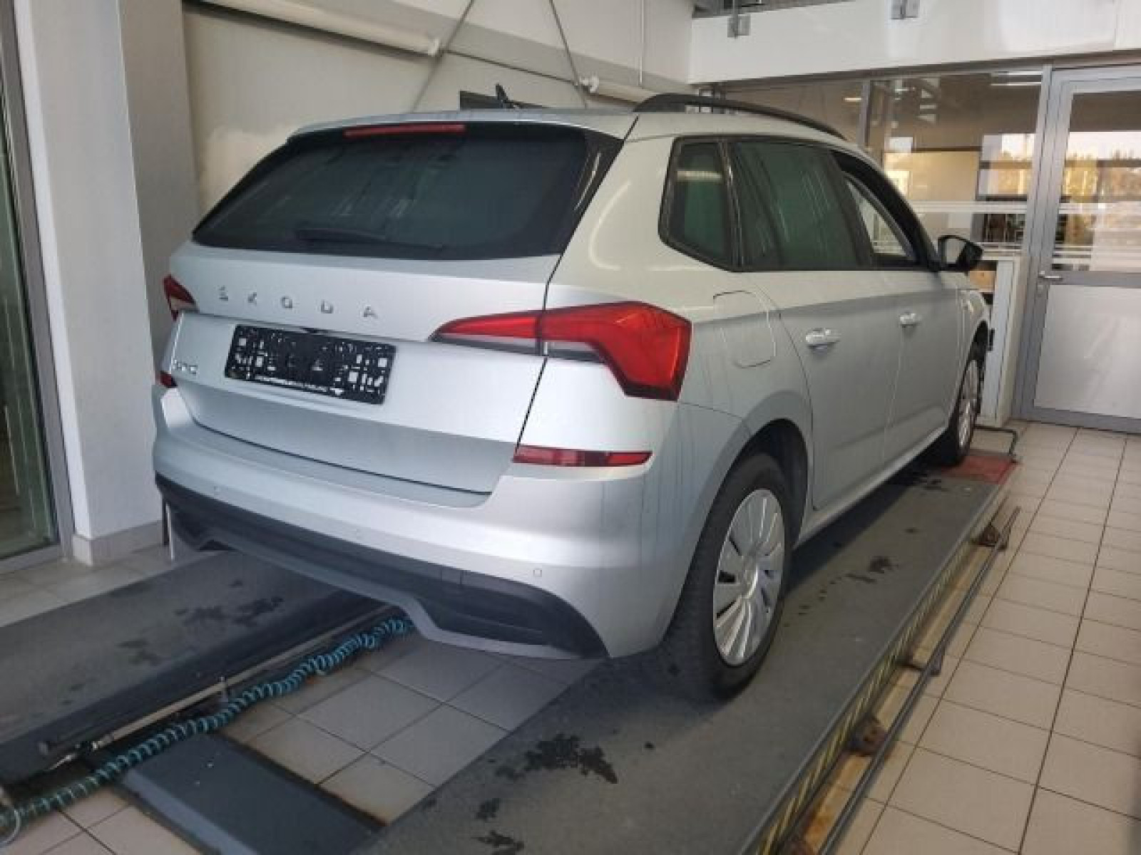 diagonalansicht-hinten-aussen