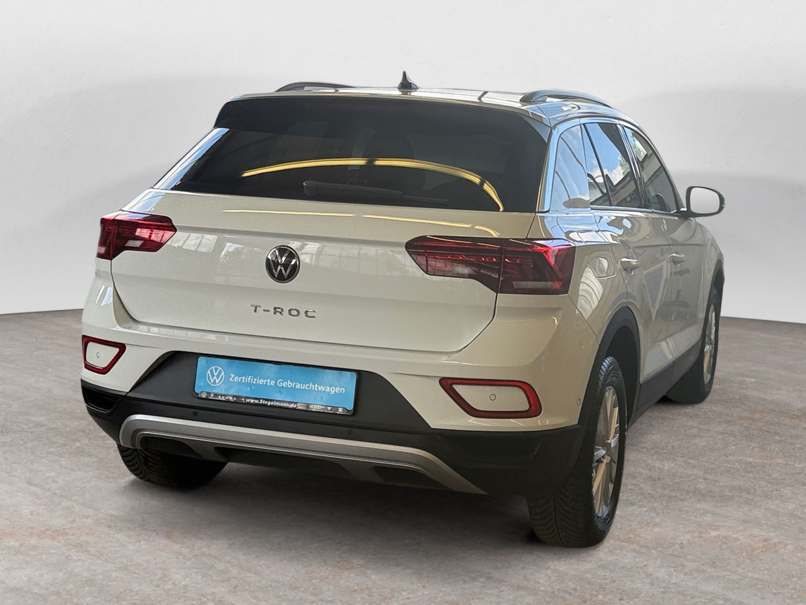 Volkswagen - T-Roc_6