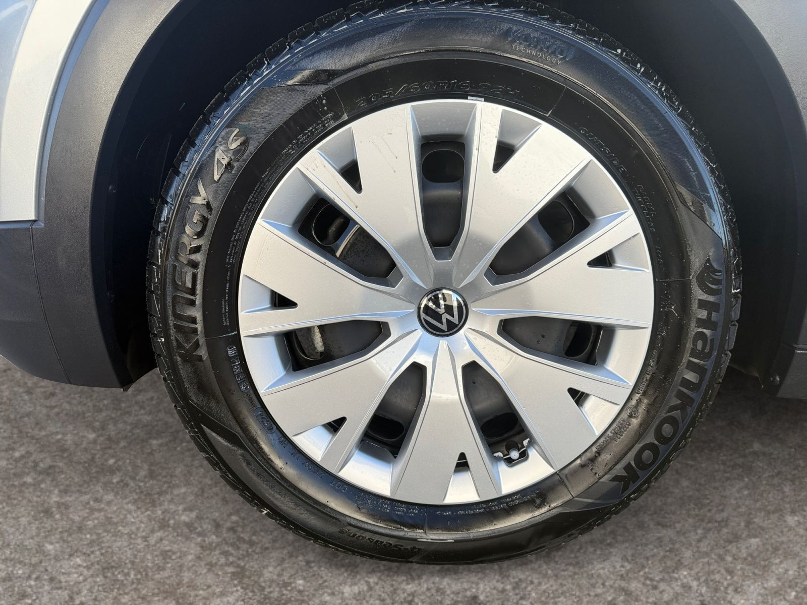 Volkswagen - T-Cross_18