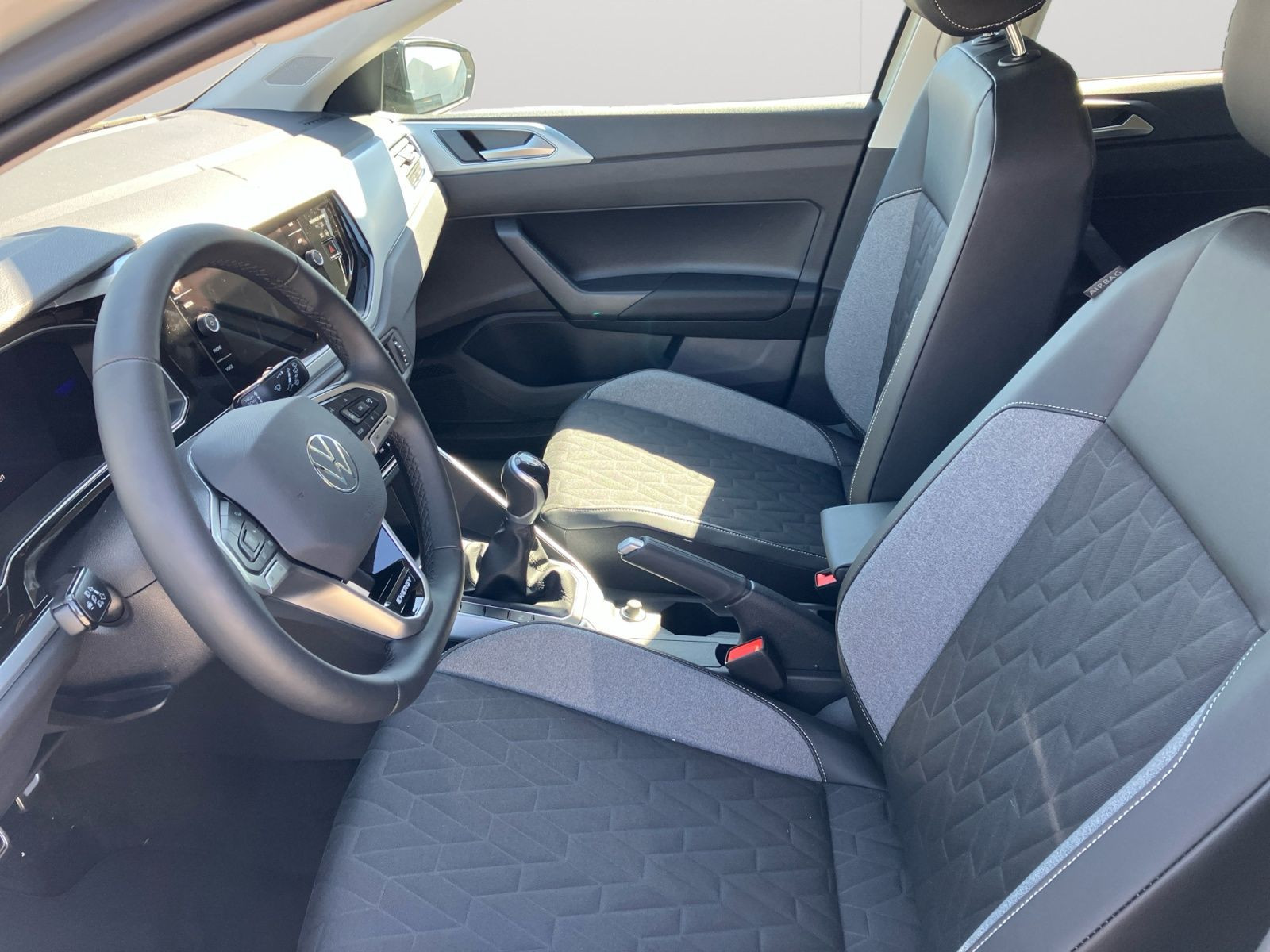 Volkswagen - Polo_10