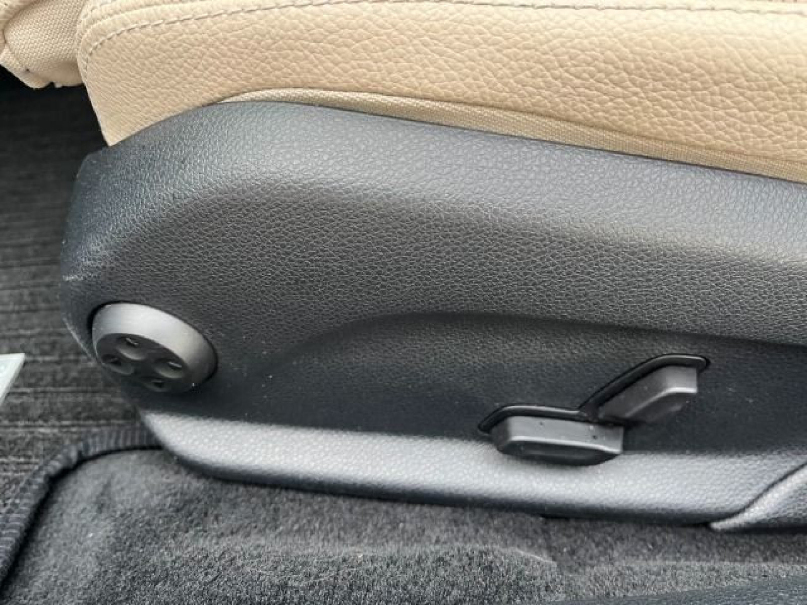 Mercedes-Benz - C 220_22