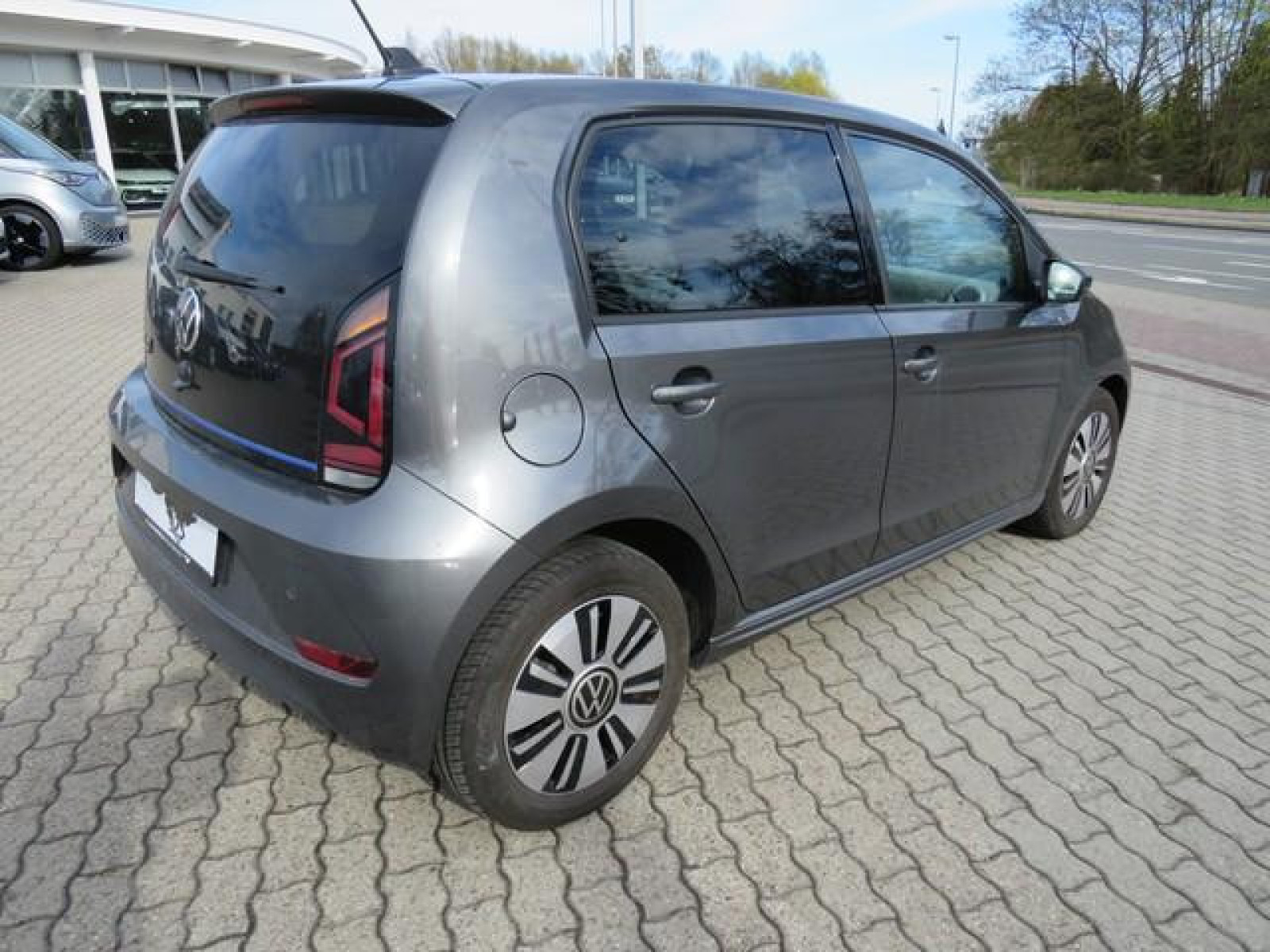 diagonalansicht-hinten-aussen