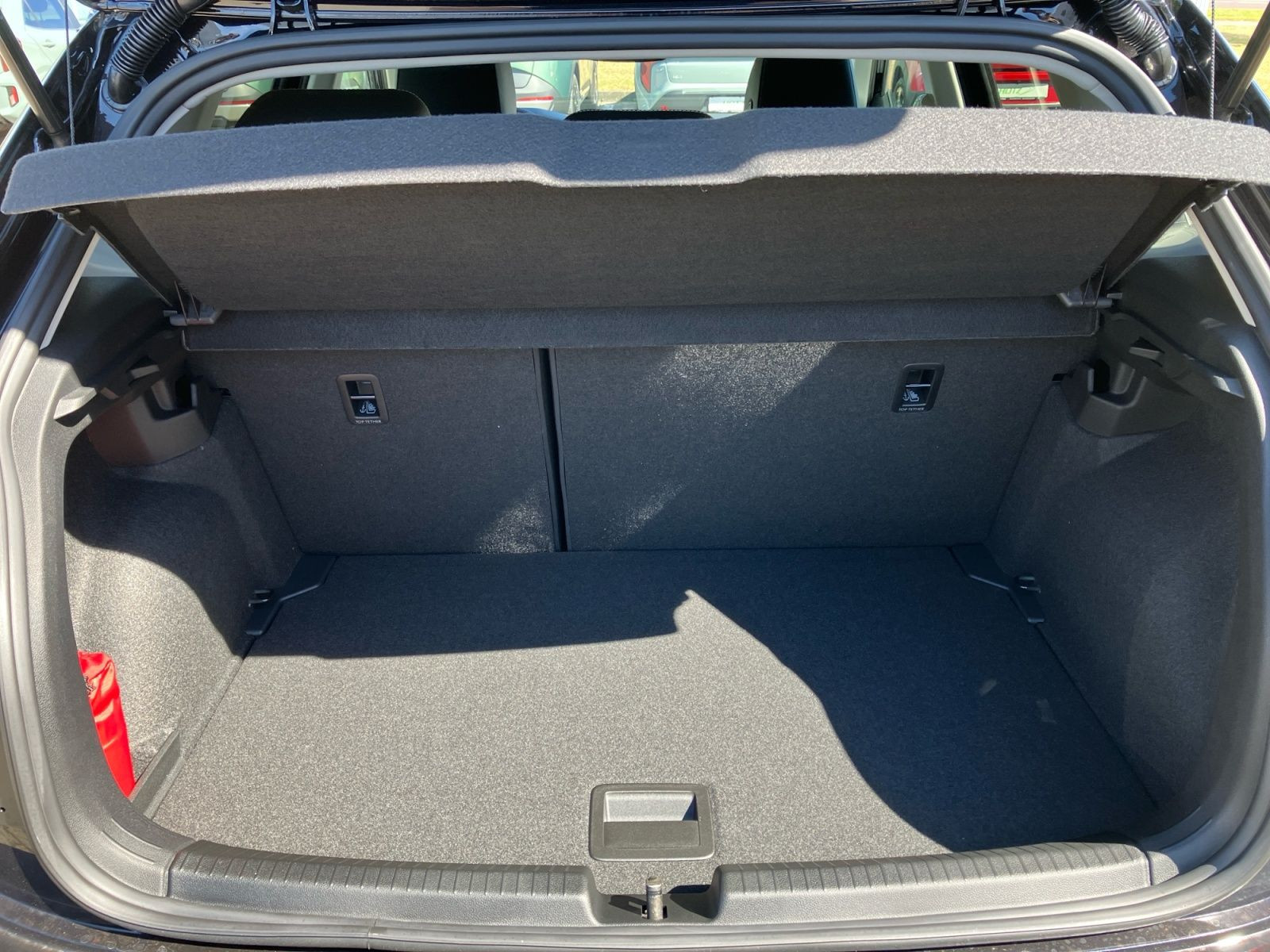 Volkswagen - Polo_17
