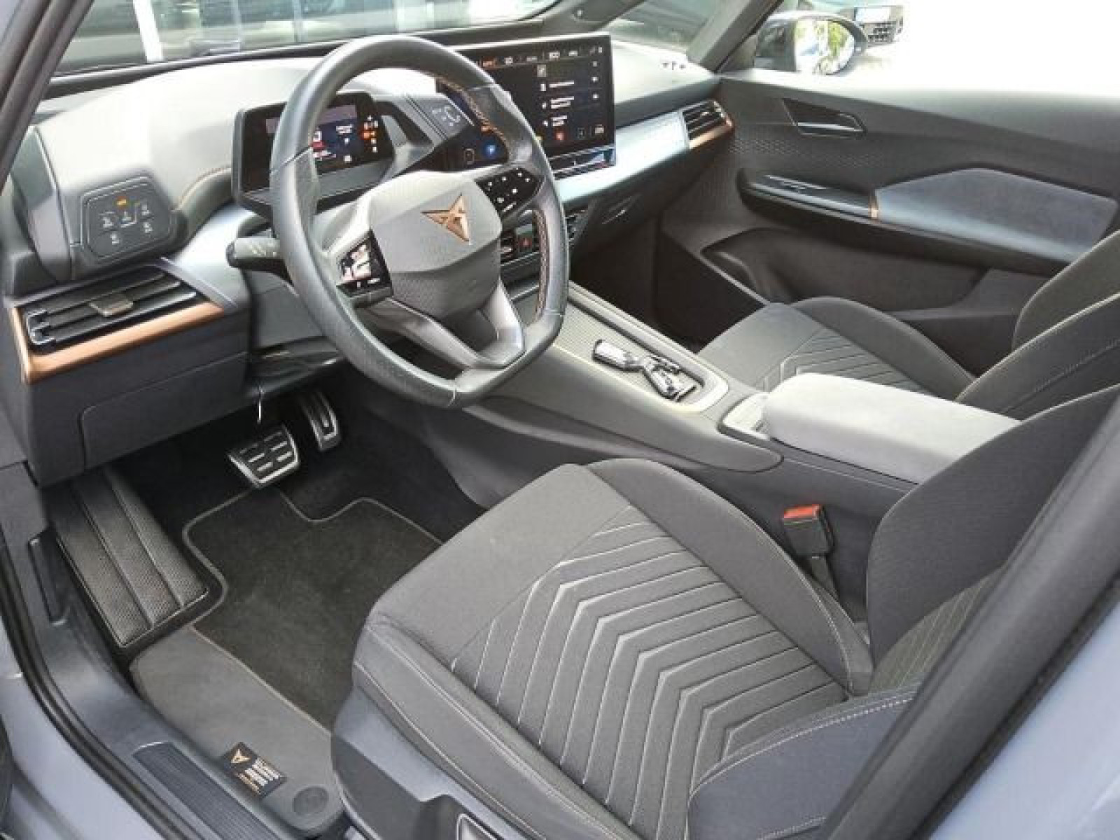 Cupra - Born_6