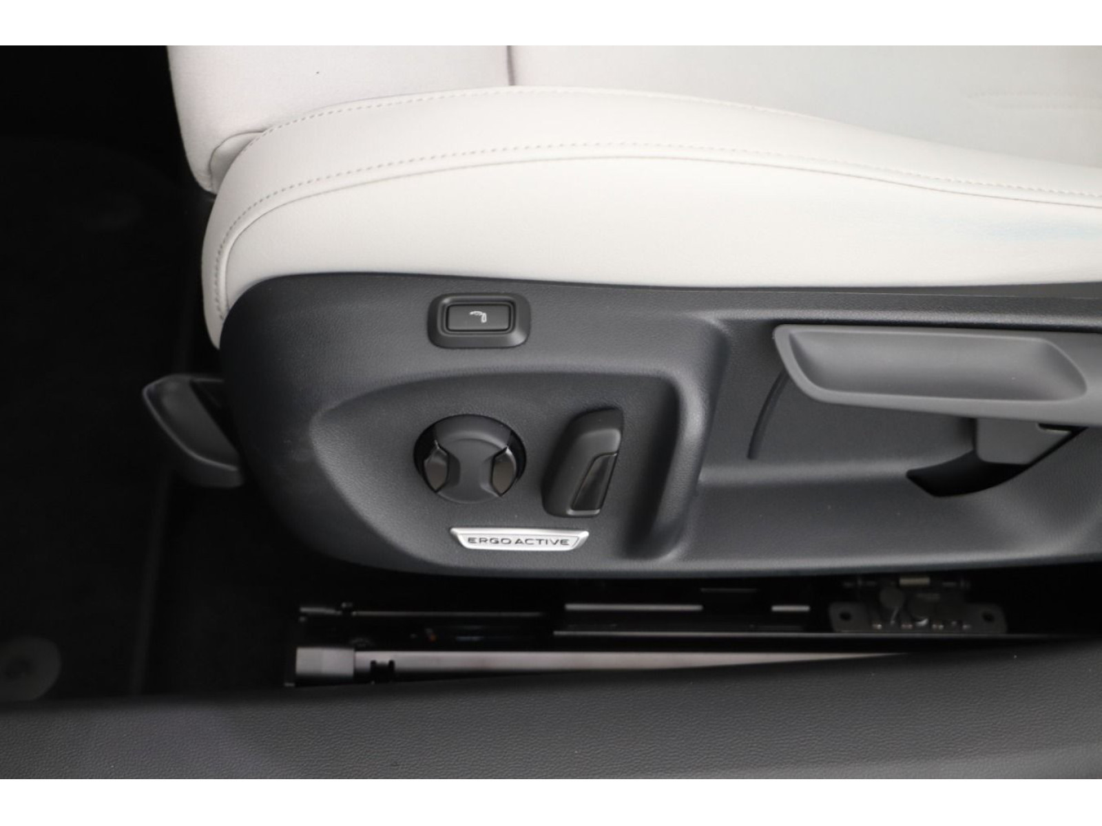 Volkswagen - Passat Variant_8