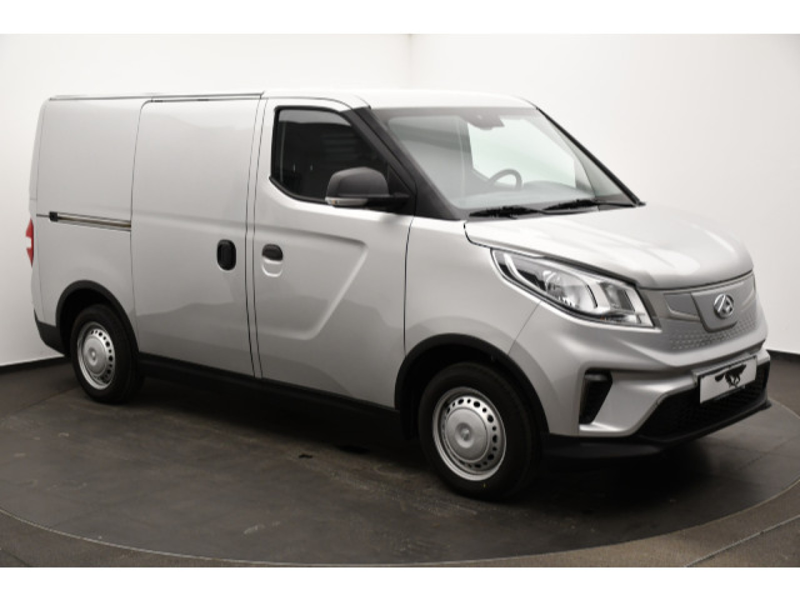 diagonal-frontansicht-aussen