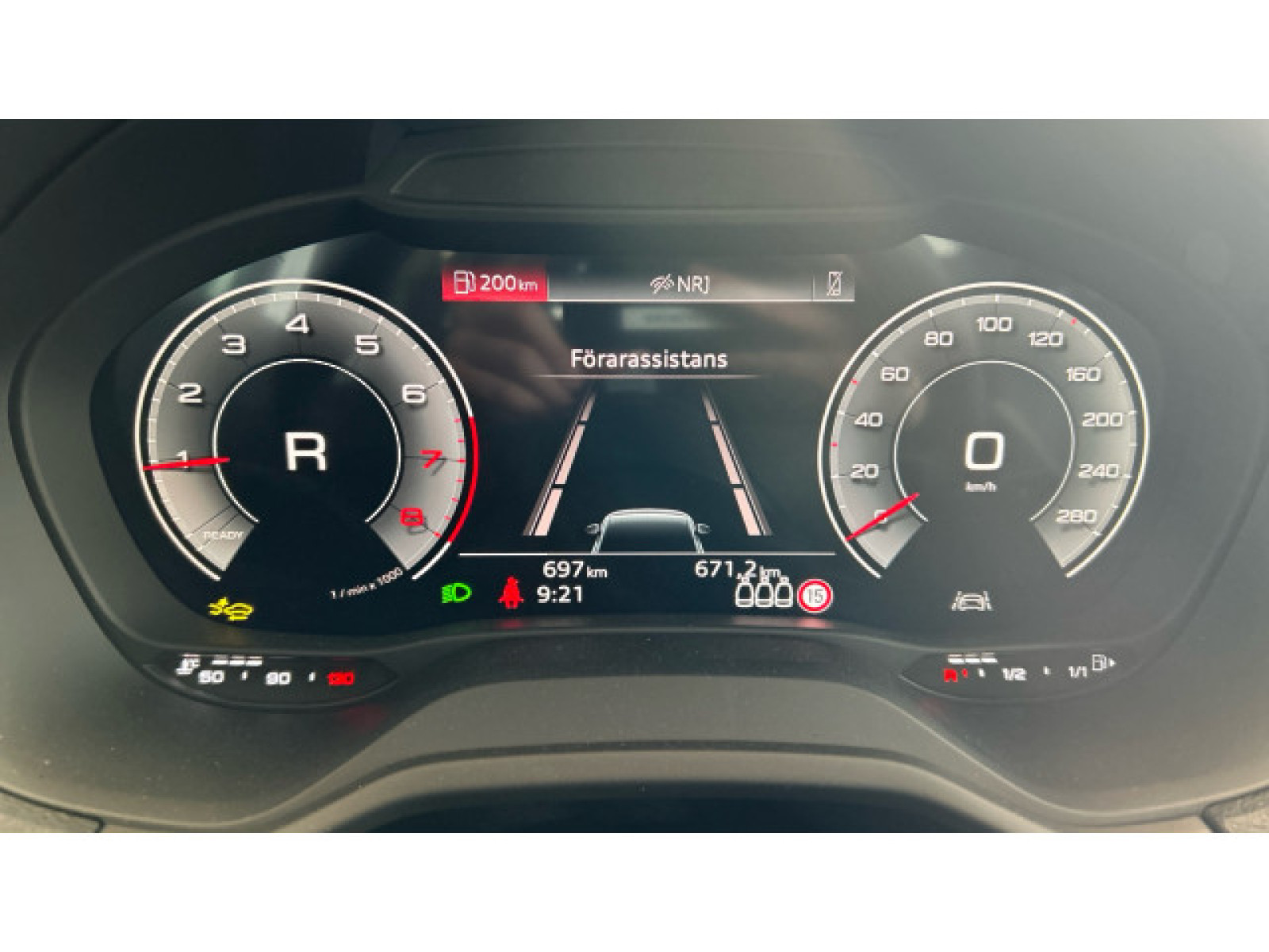Audi - Q2_7
