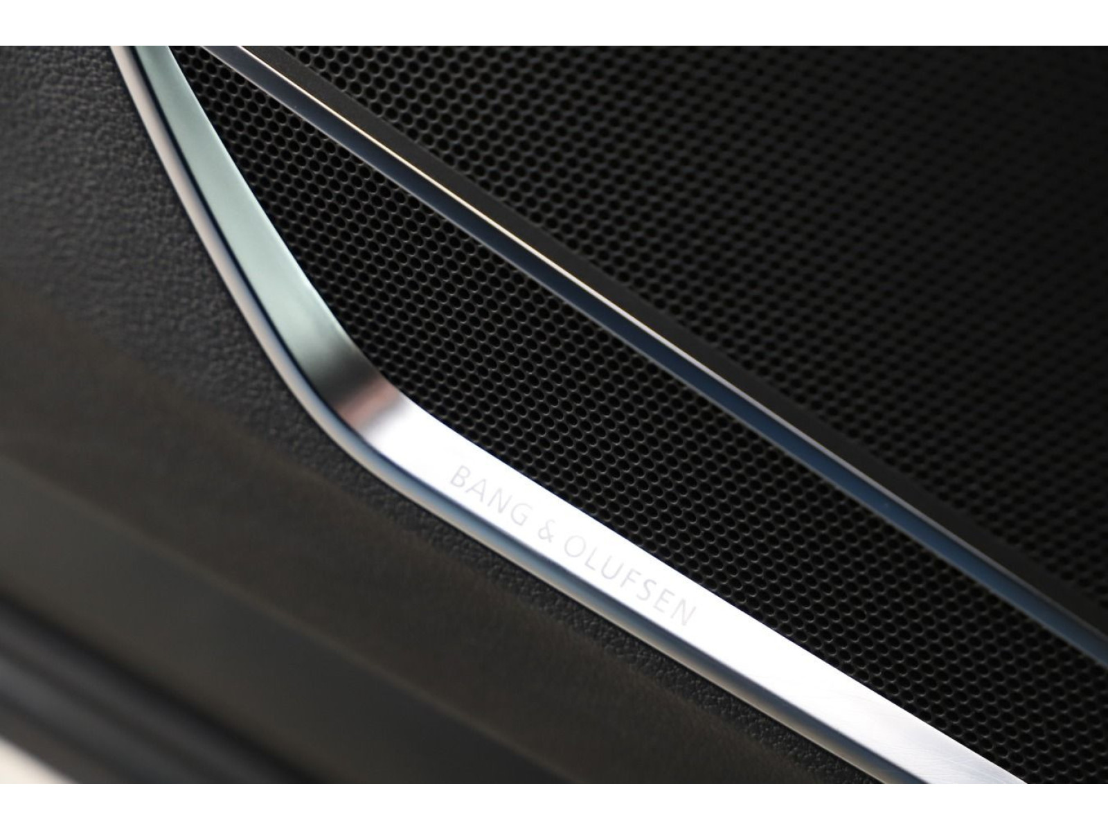 Audi - Q3_7
