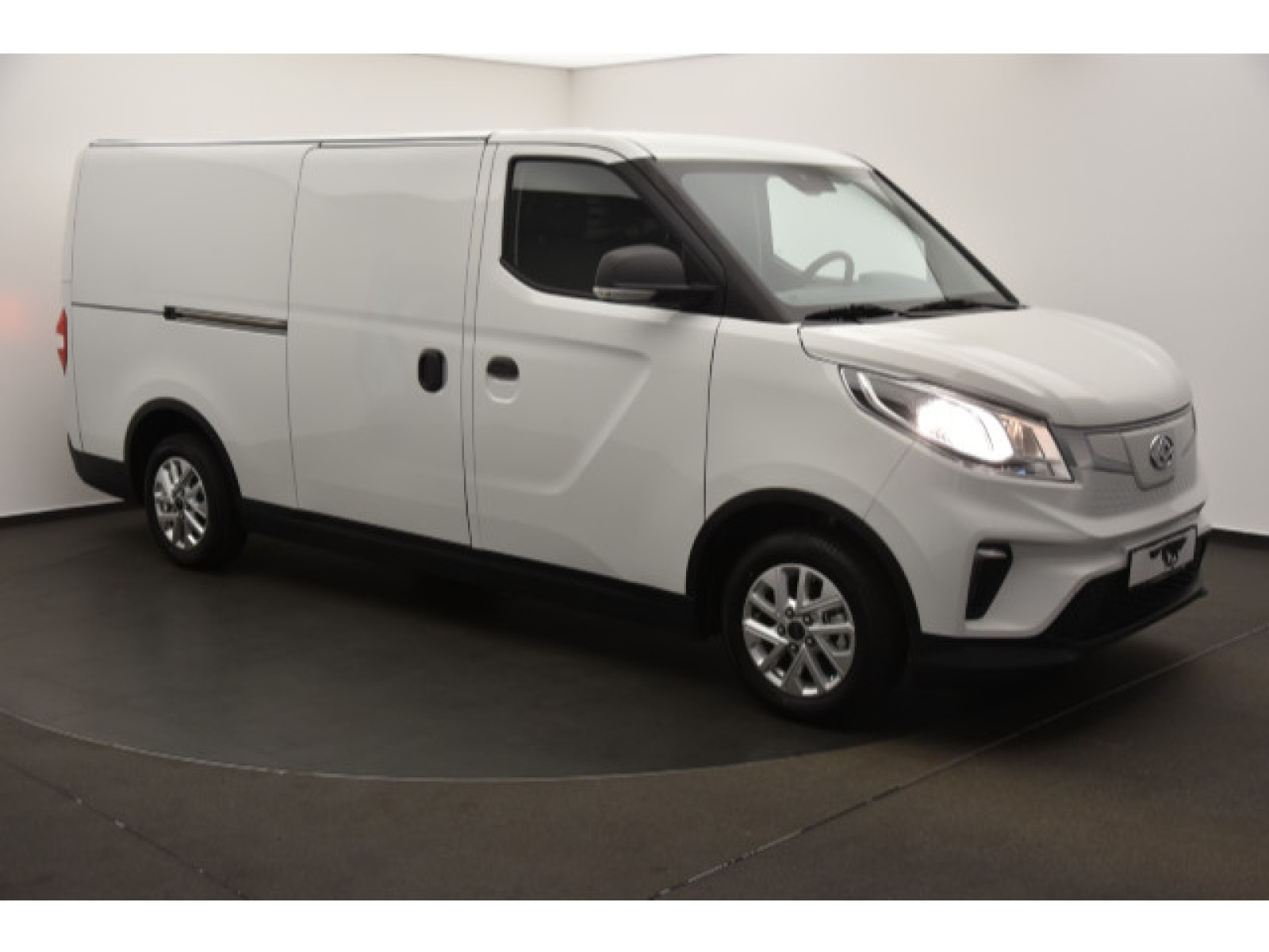 diagonal-frontansicht-aussen