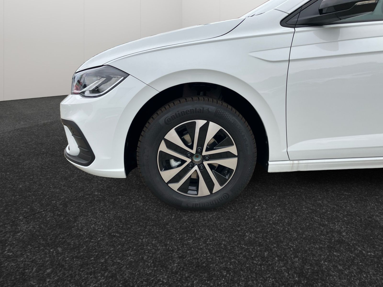 Volkswagen - Polo_15