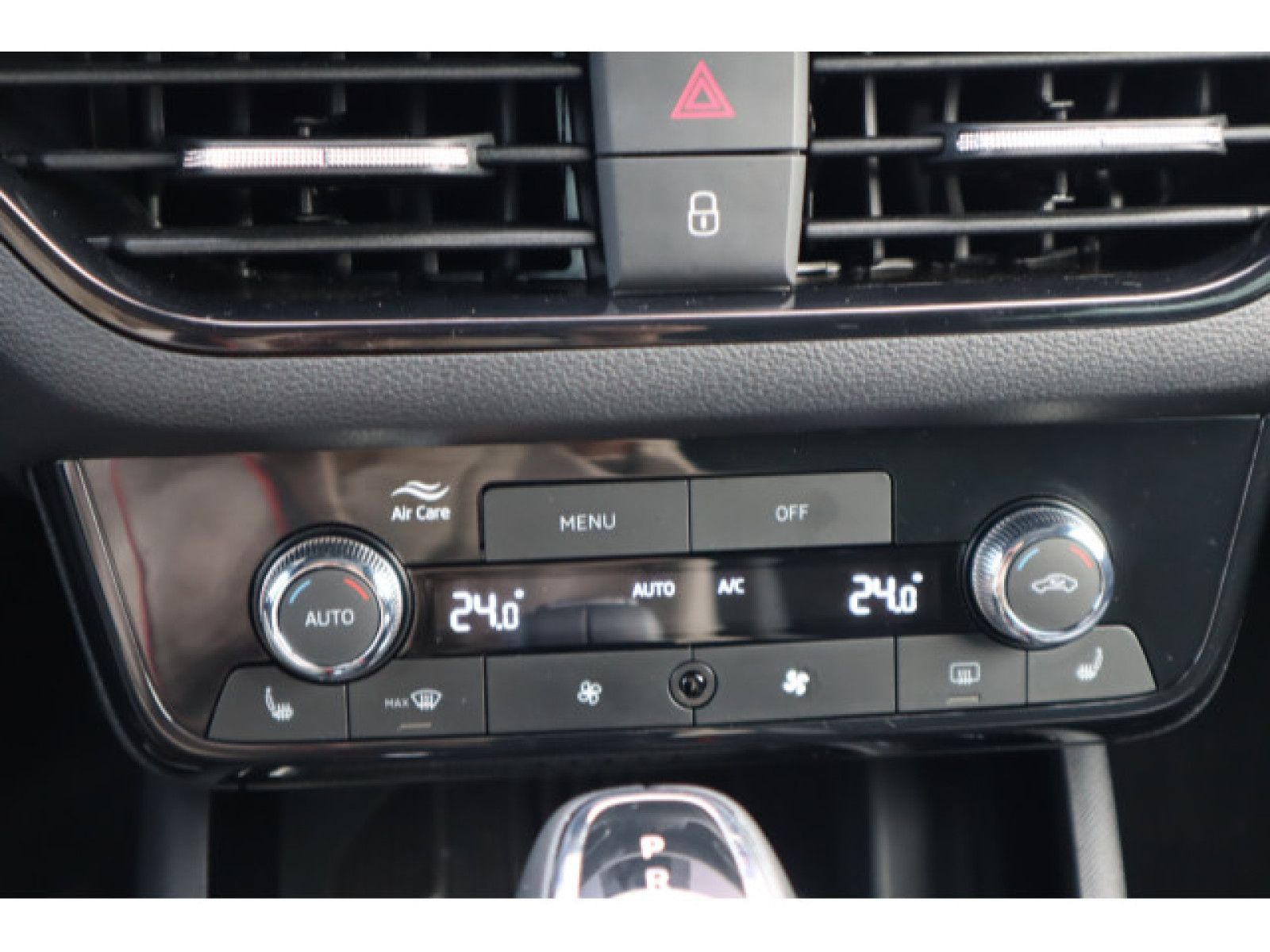 bedienungselemente-mitte-innen