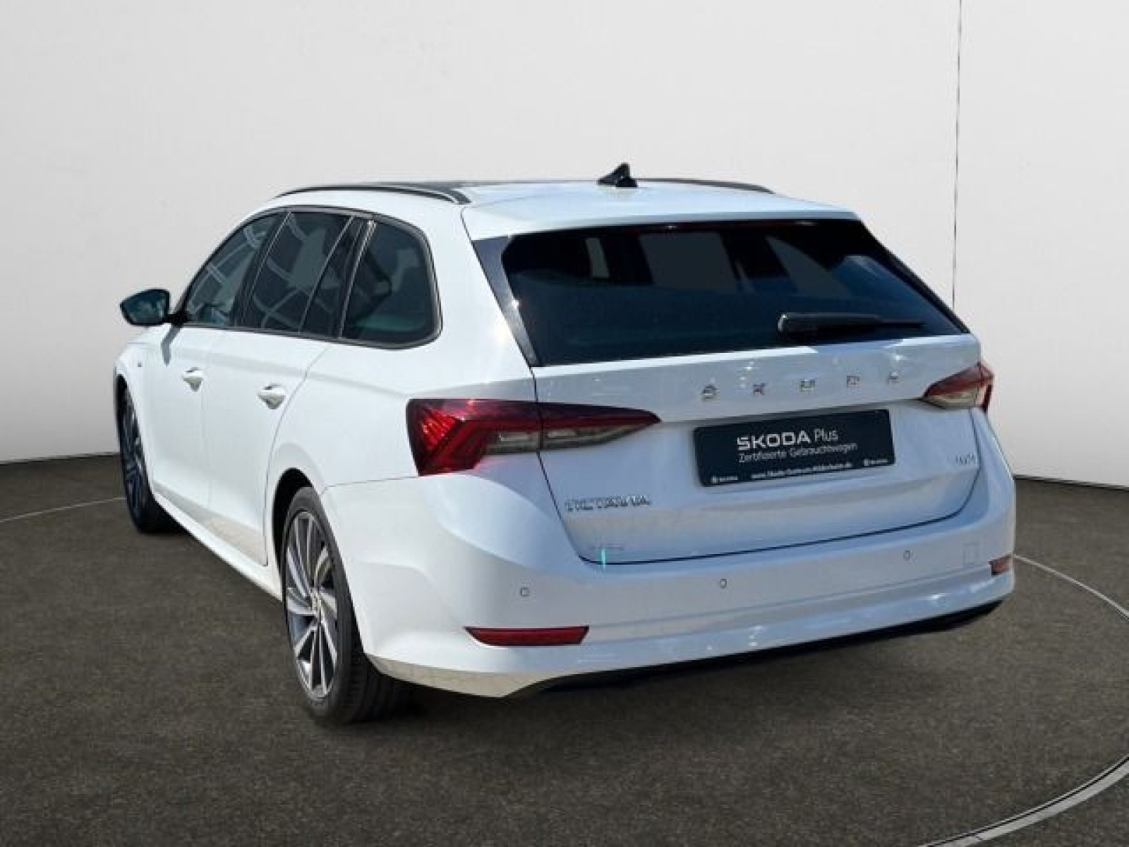 diagonalansicht-hinten-aussen