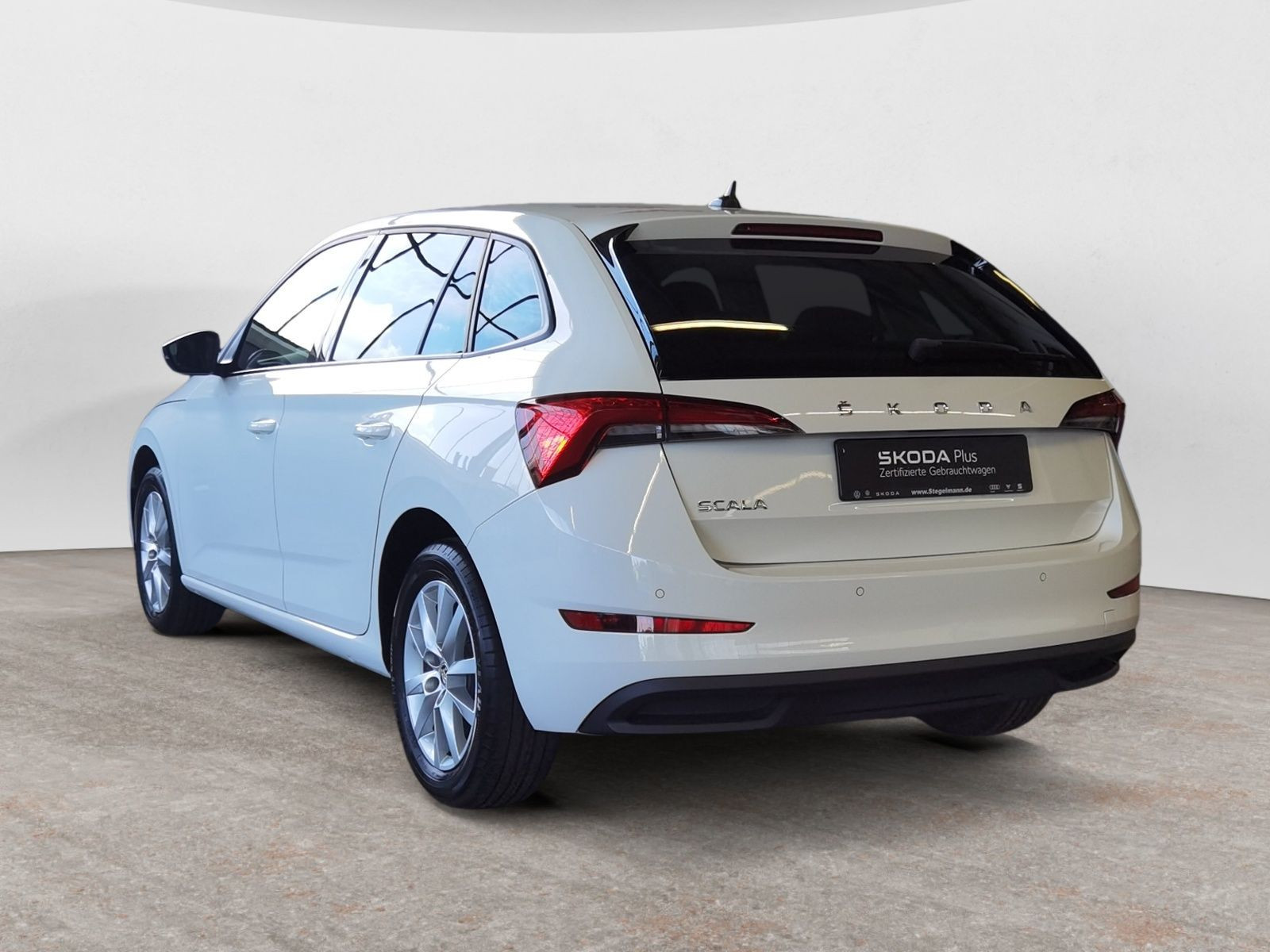 Škoda - Scala_4