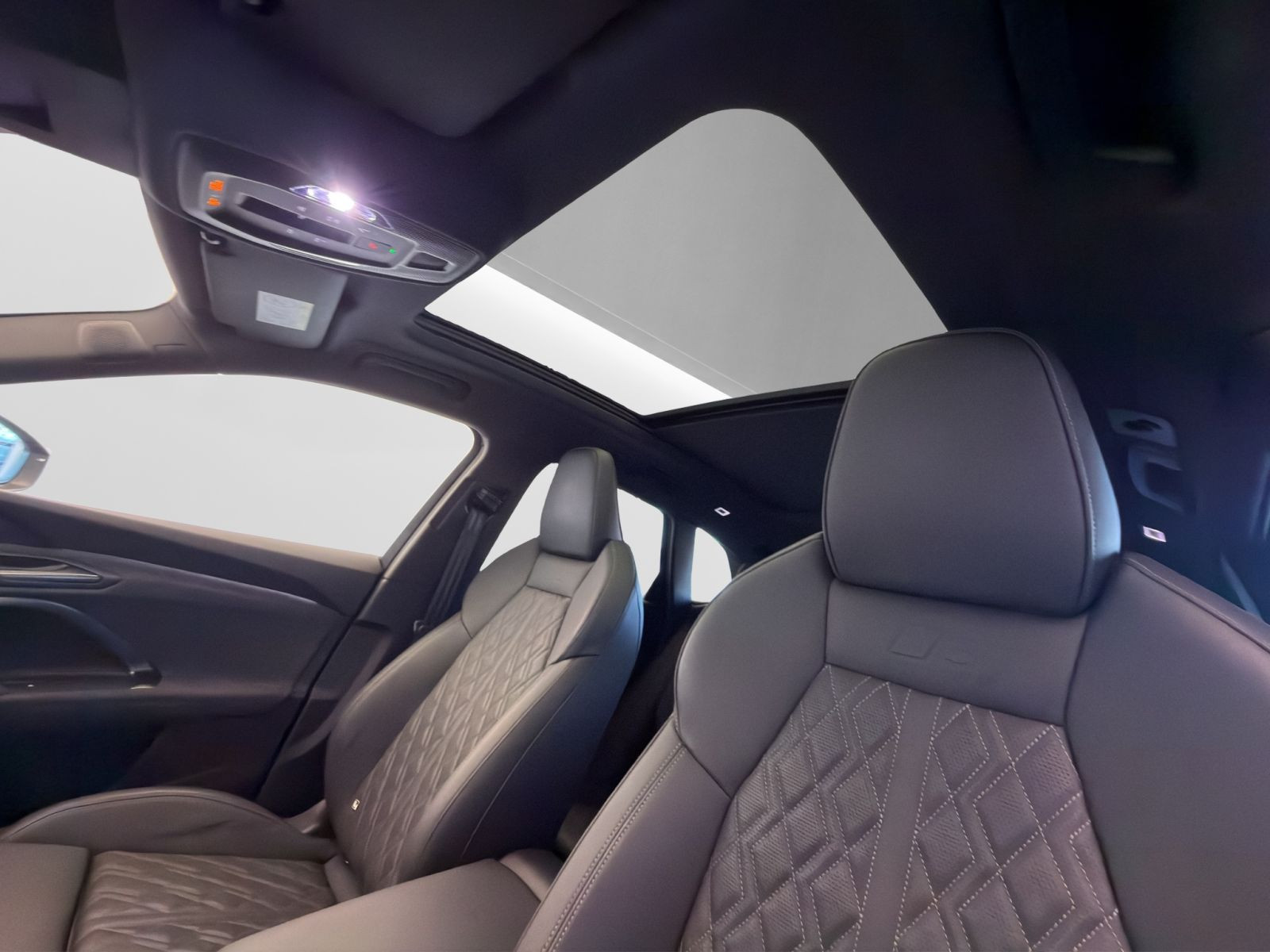 Audi - SQ5_21