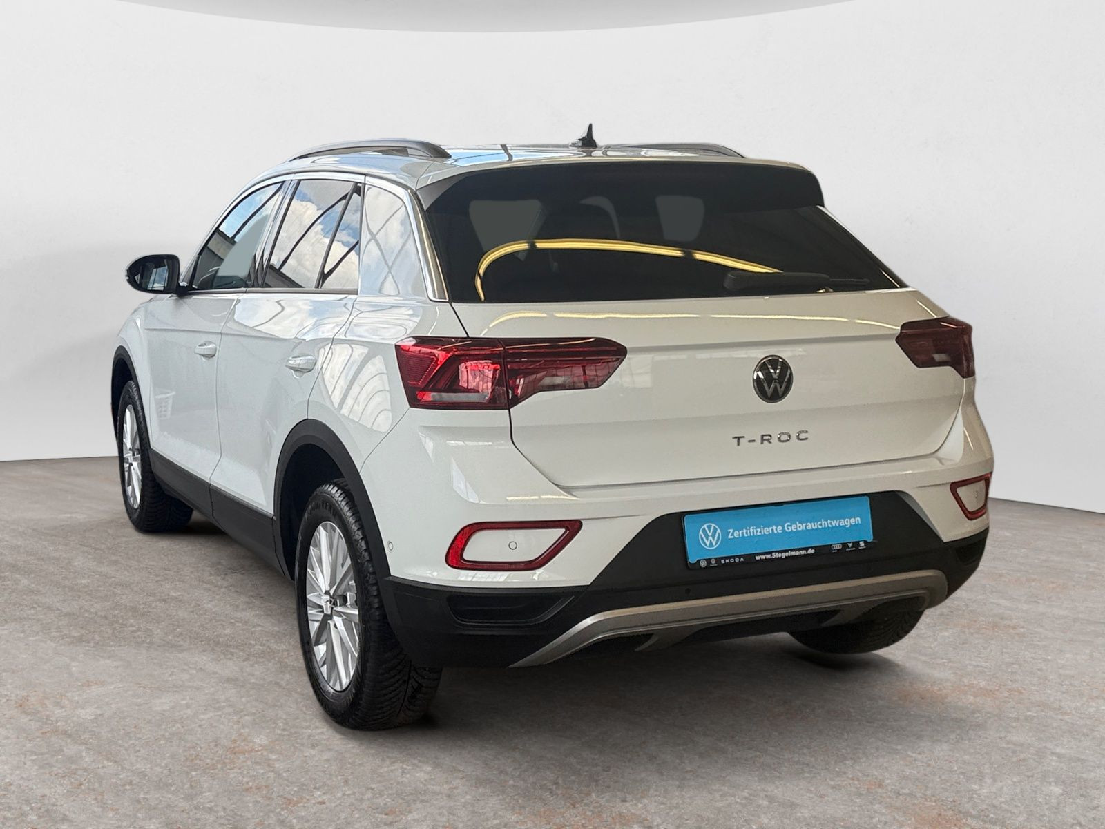 Volkswagen - T-Roc_4