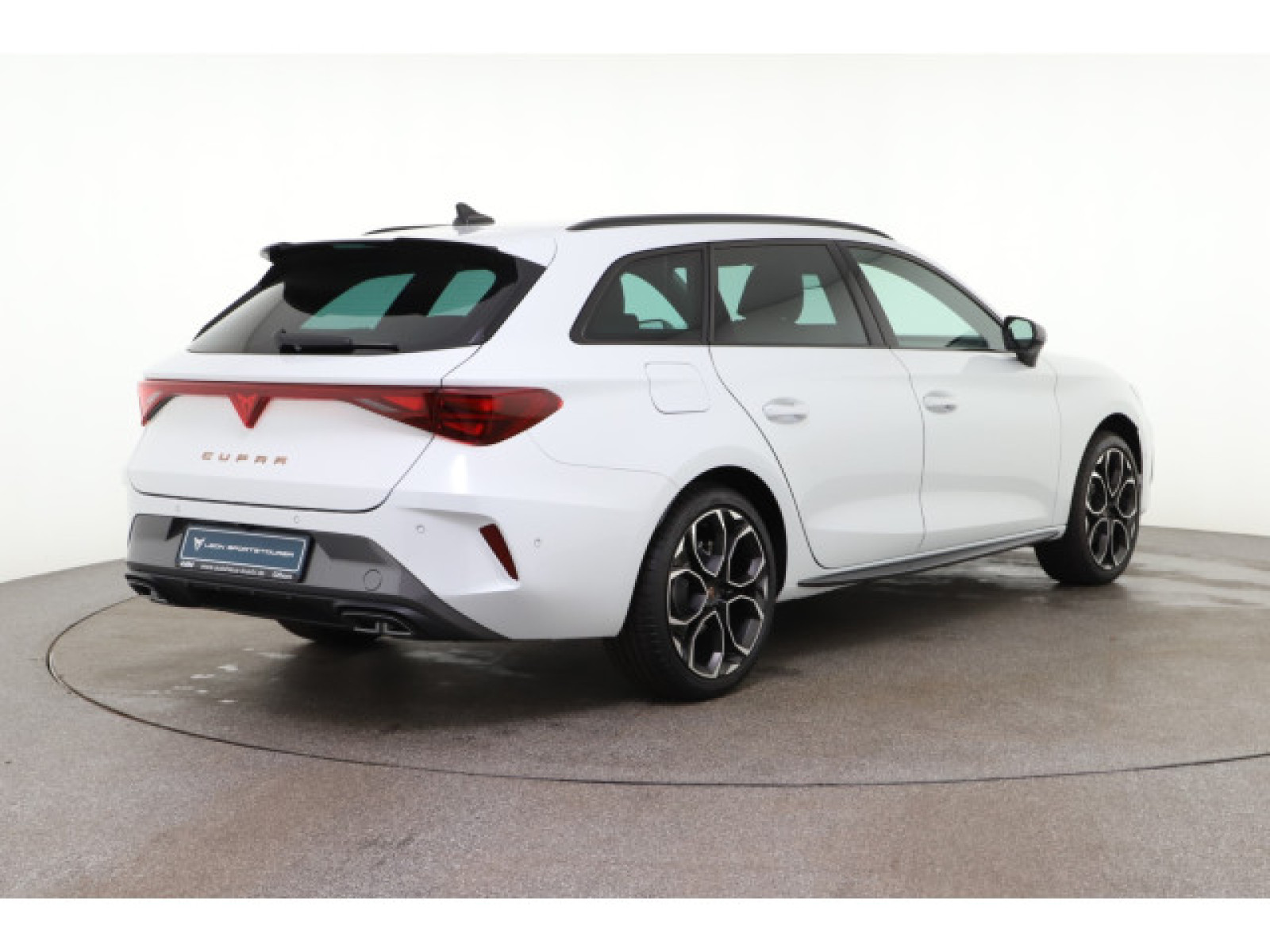 diagonalansicht-hinten-aussen