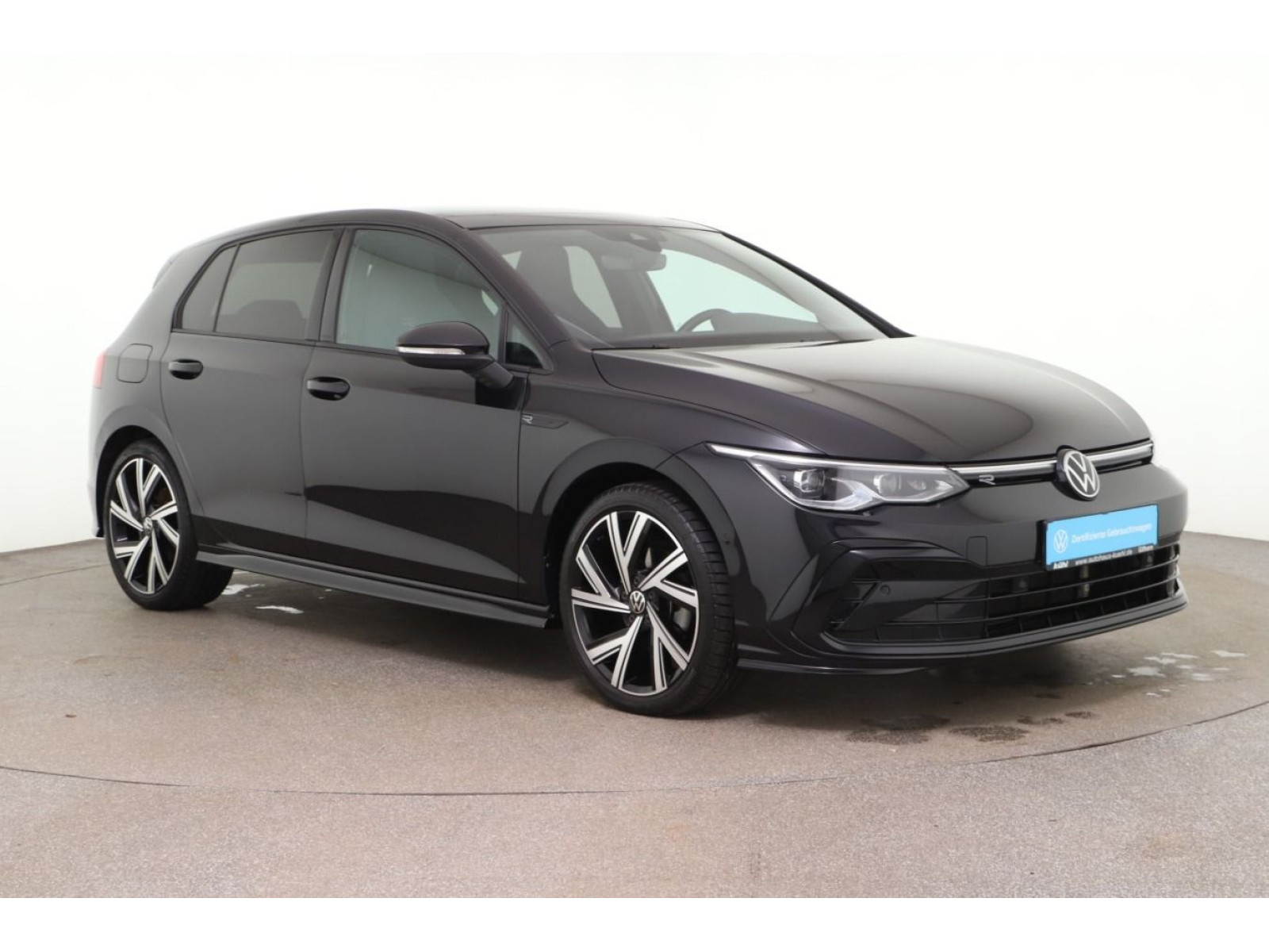 diagonal-frontansicht-aussen