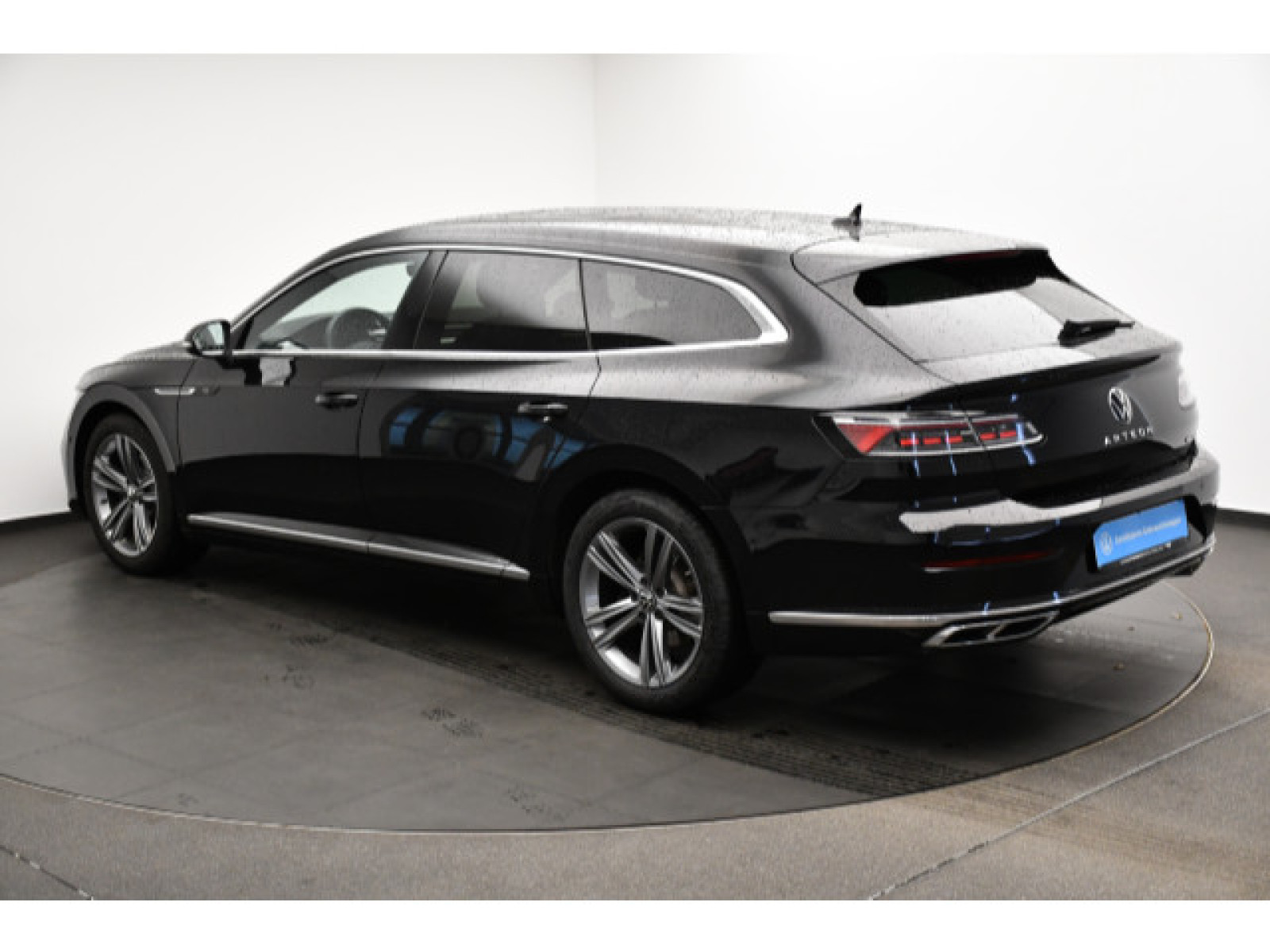 diagonalansicht-hinten-aussen