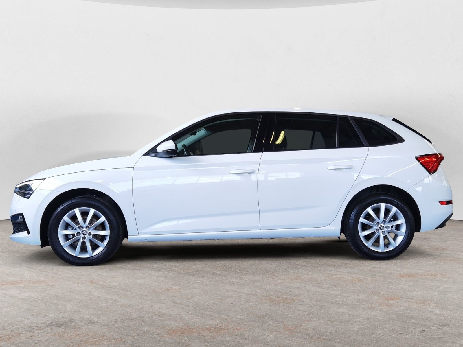 Škoda - Scala_3