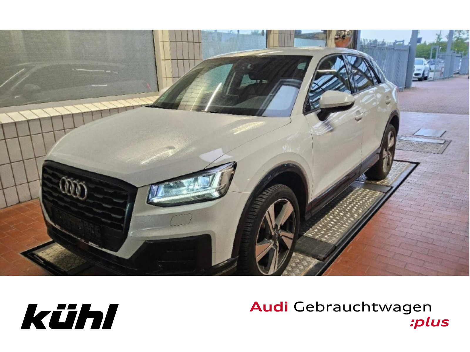 Q2 35 TFSI S tronic Design LED Navi