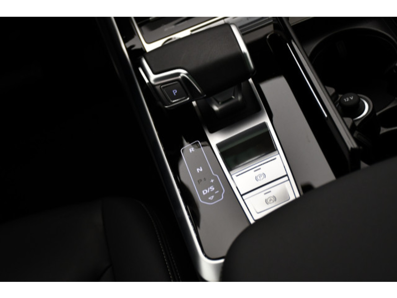 Audi - Q7_7