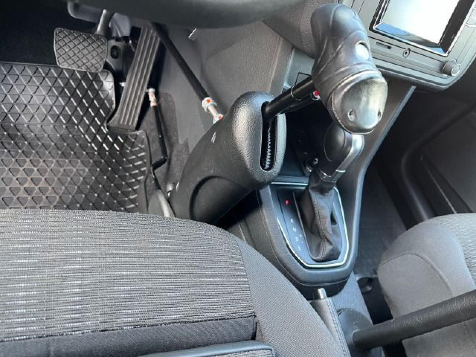 Volkswagen - Caddy_22