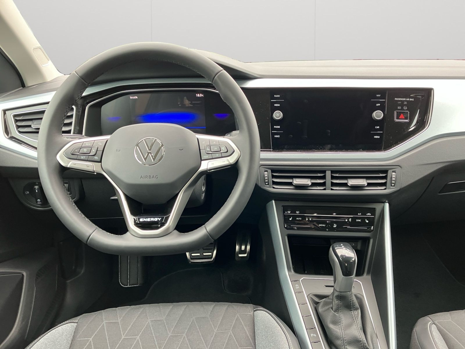 Volkswagen - Polo_11