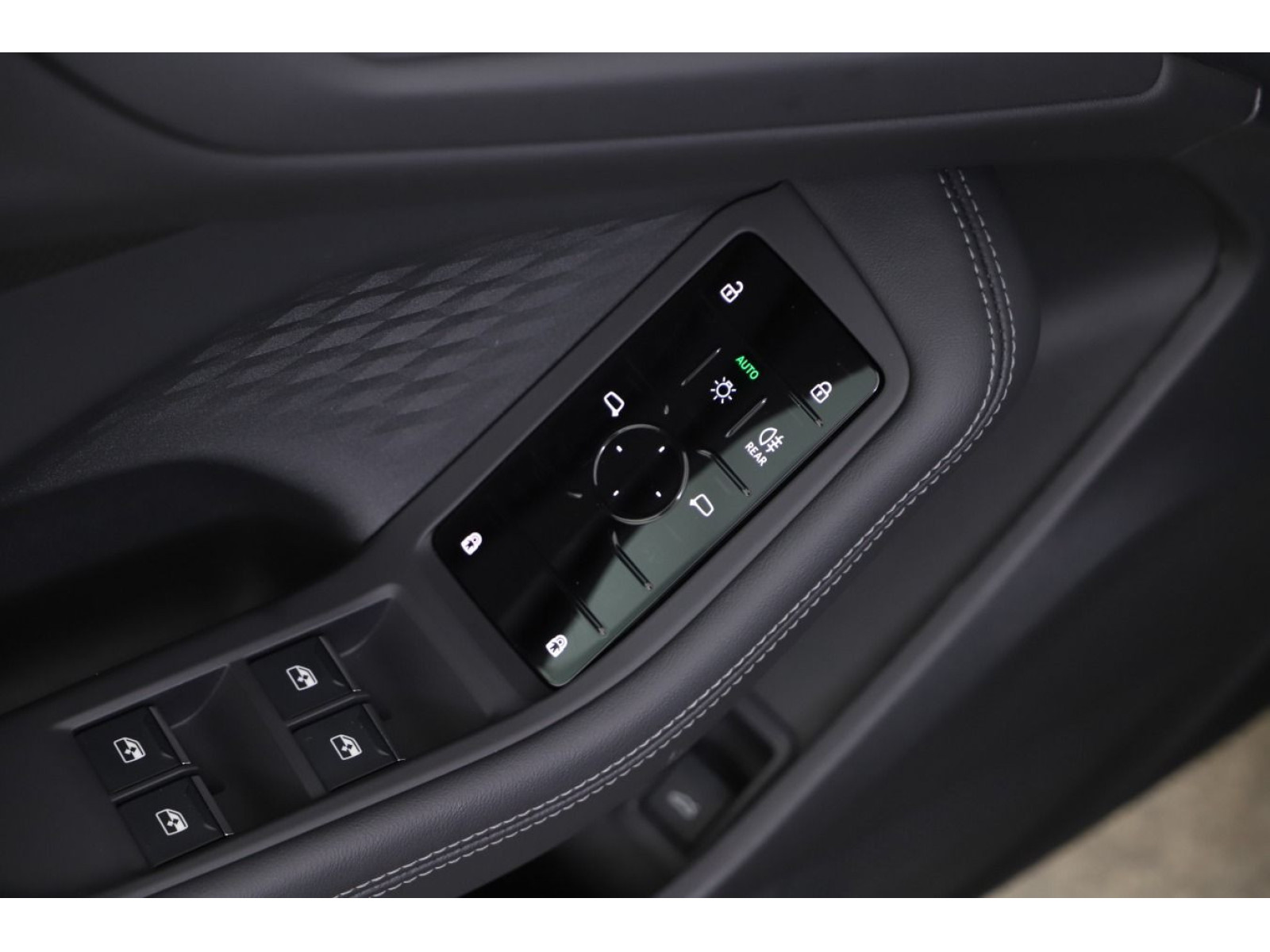 Audi - A5 Limousine_13