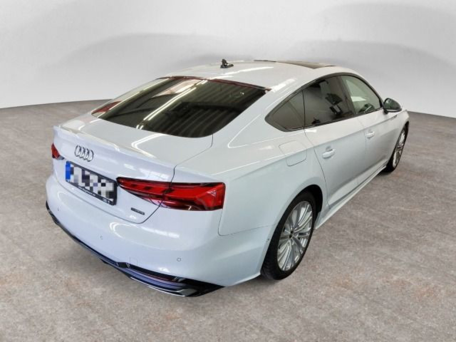 diagonalansicht-hinten-aussen