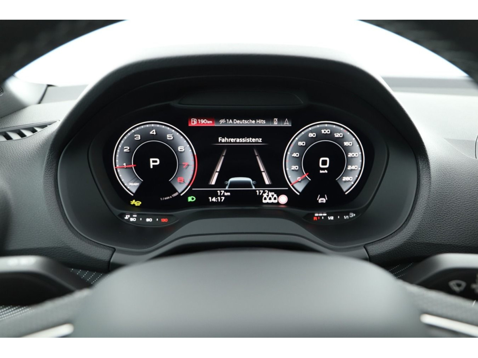 Audi - Q2_10