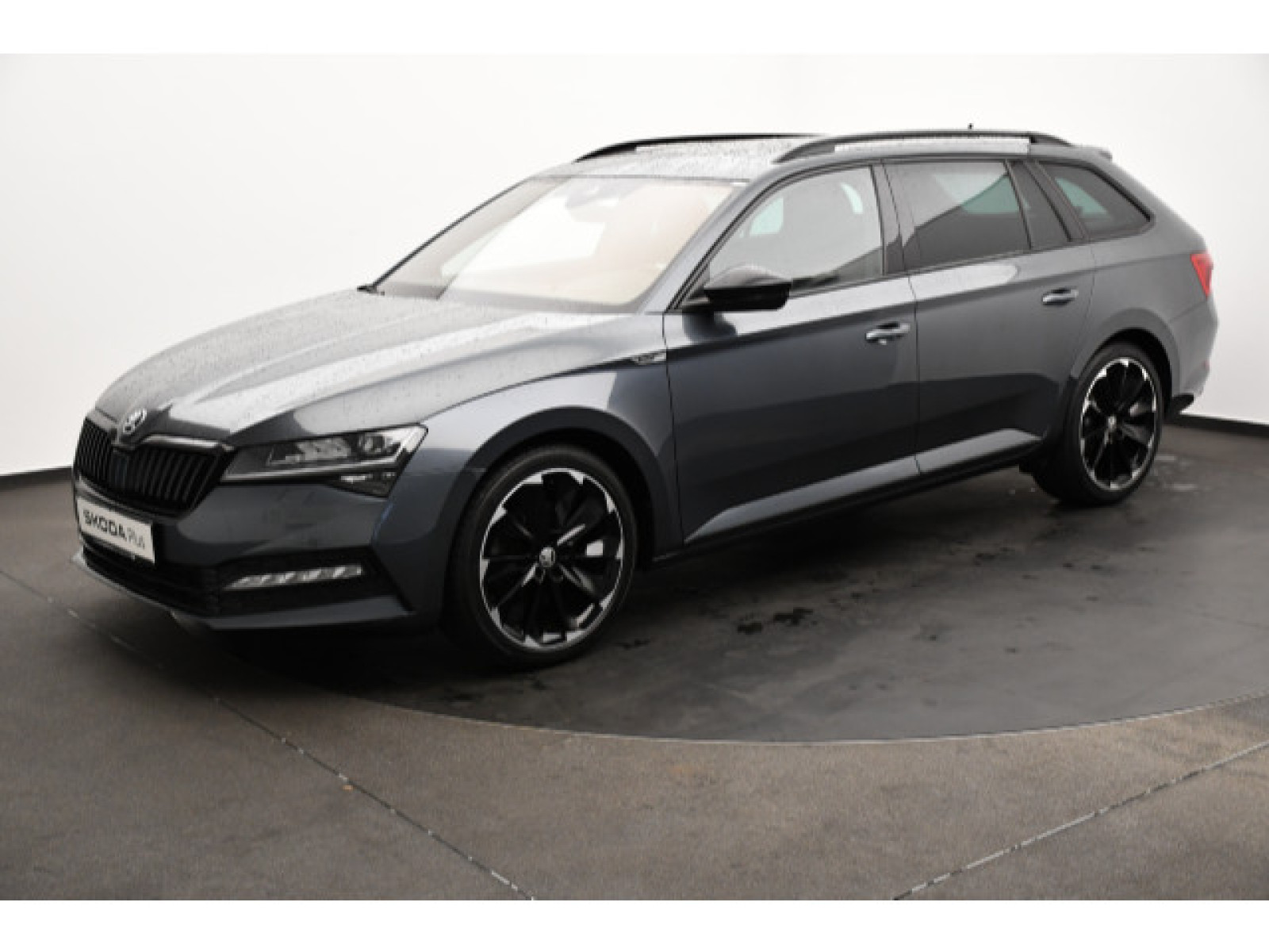 diagonal-frontansicht-aussen