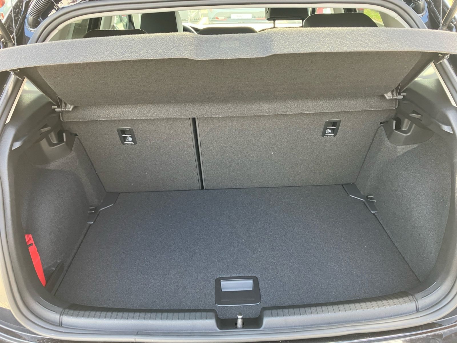 Volkswagen - Polo_17