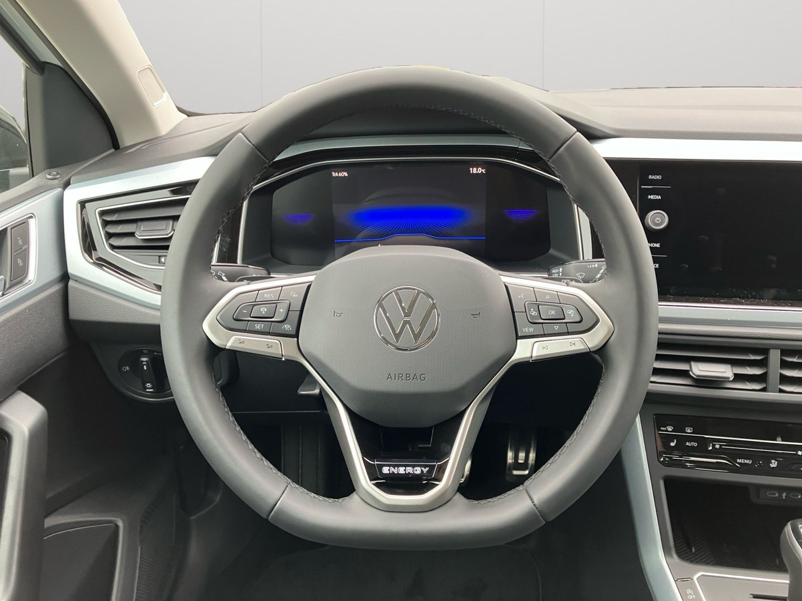 Volkswagen - Polo_13