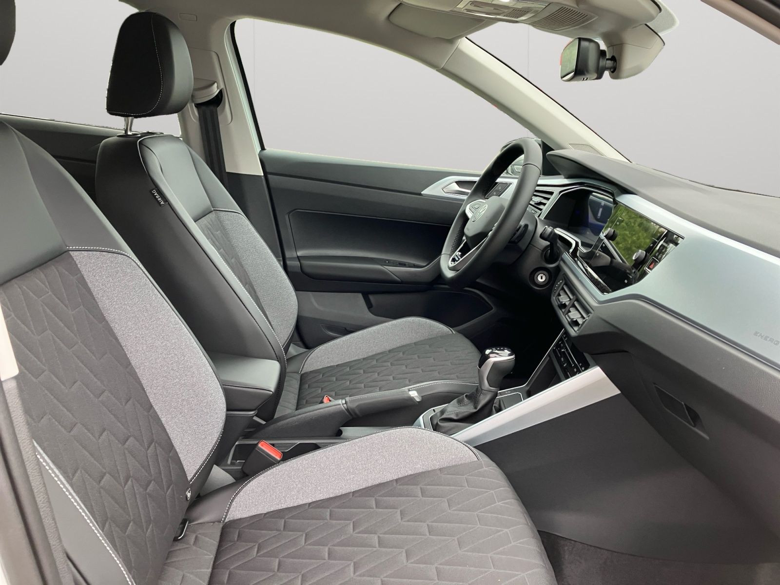 Volkswagen - Polo_16