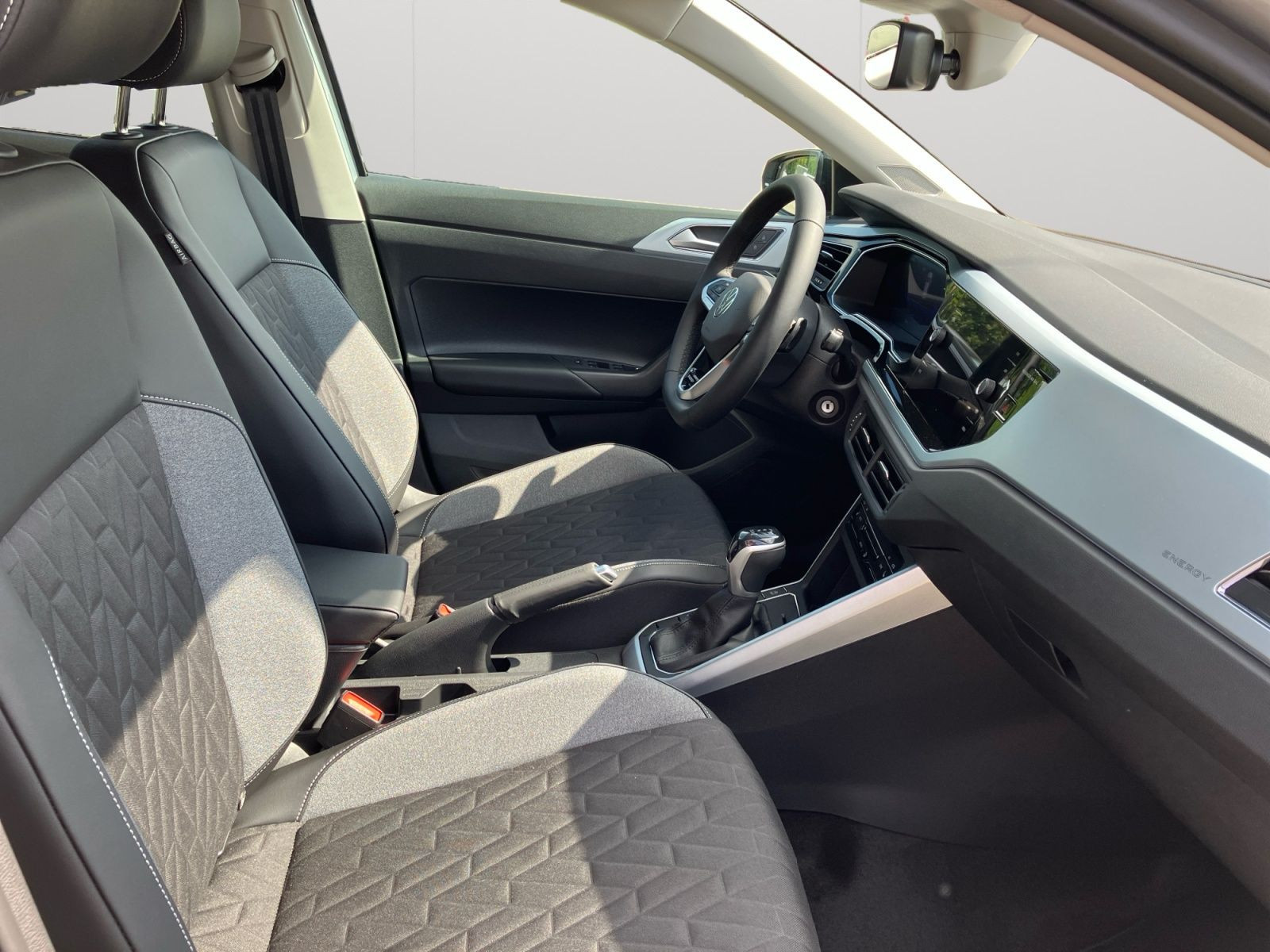 Volkswagen - Polo_16