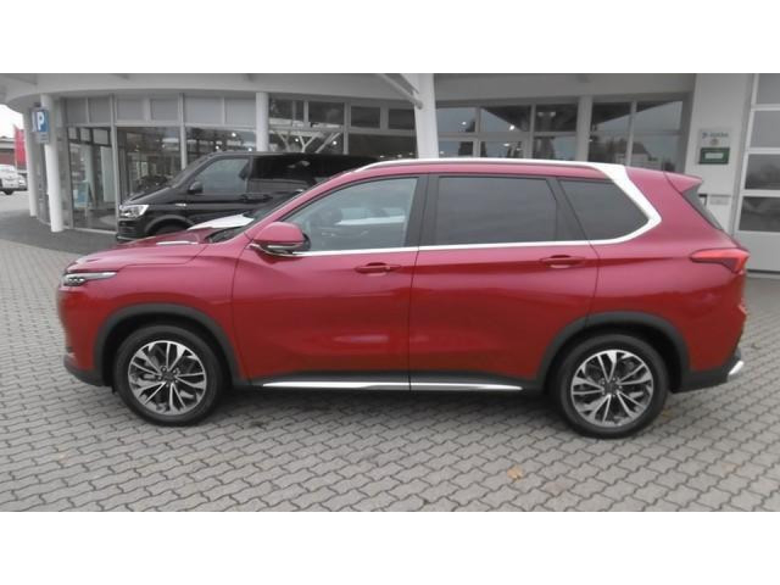 Maxus - Euniq 6_12