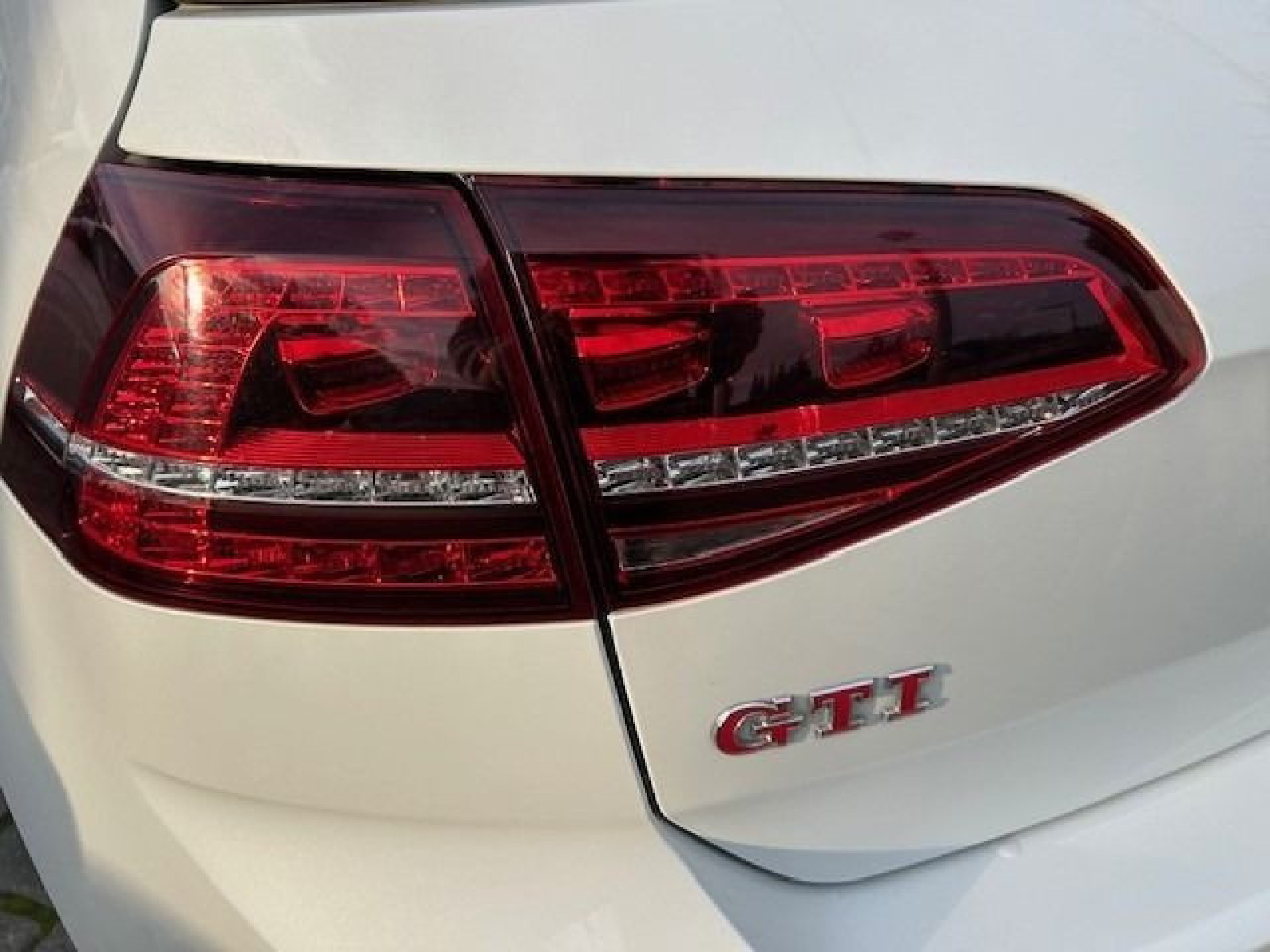 Volkswagen - Golf GTI_6