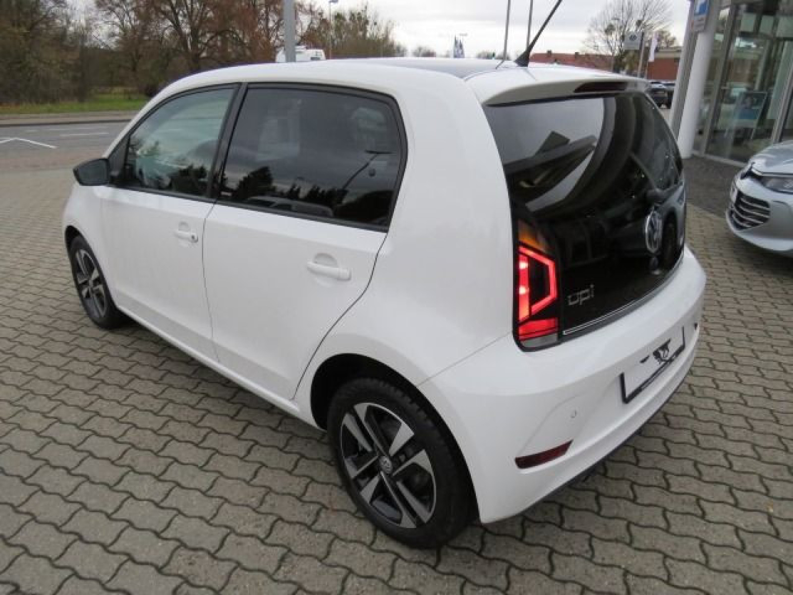 diagonalansicht-hinten-aussen