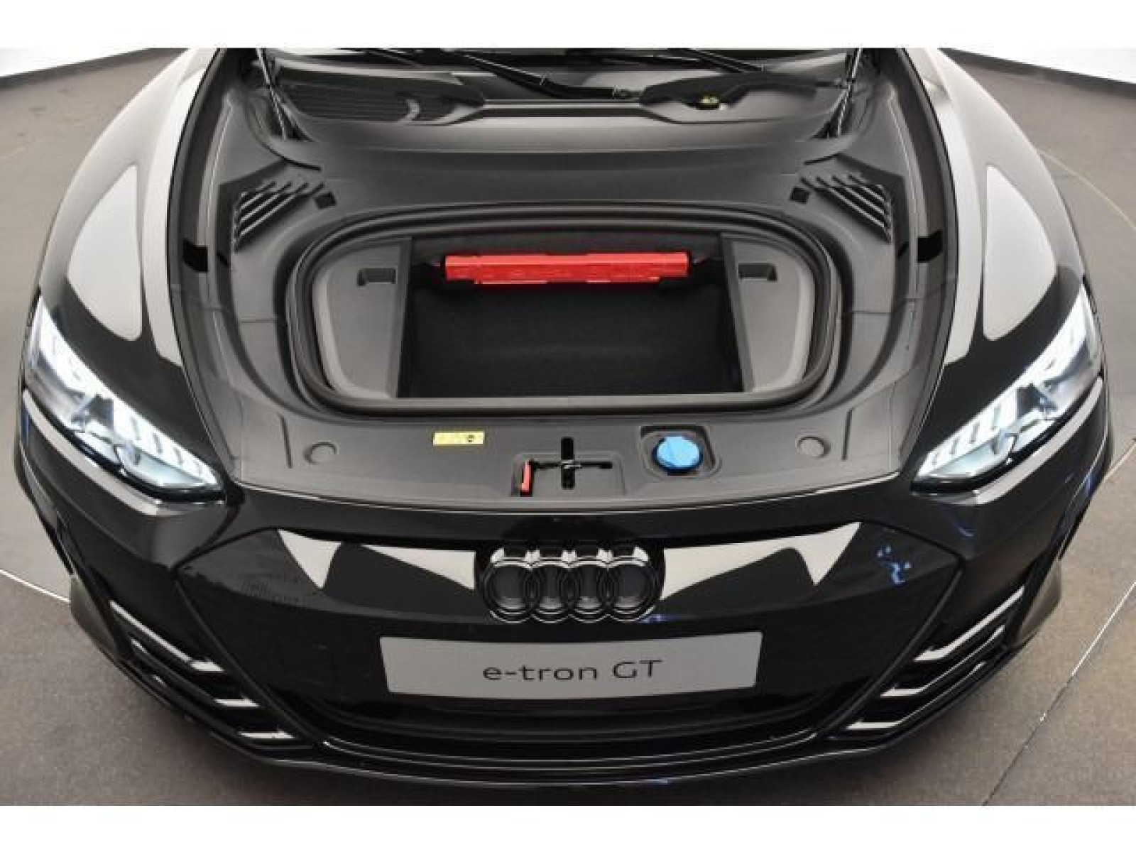 Audi - e-tron GT quattro_14